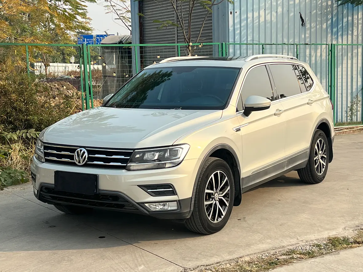 Volkswagen Tiguan L  из Китая
