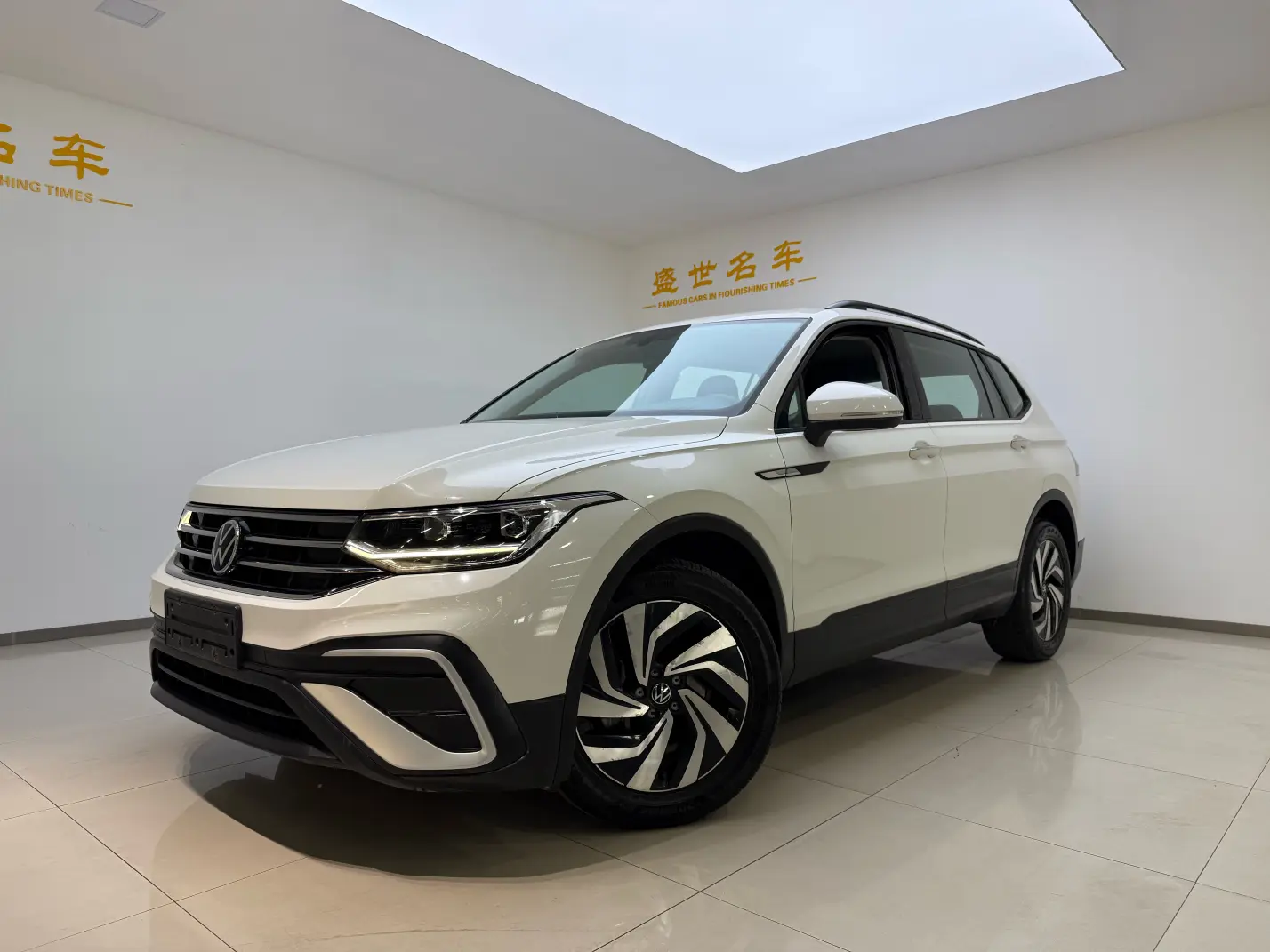 Volkswagen Tiguan L  из Китая
