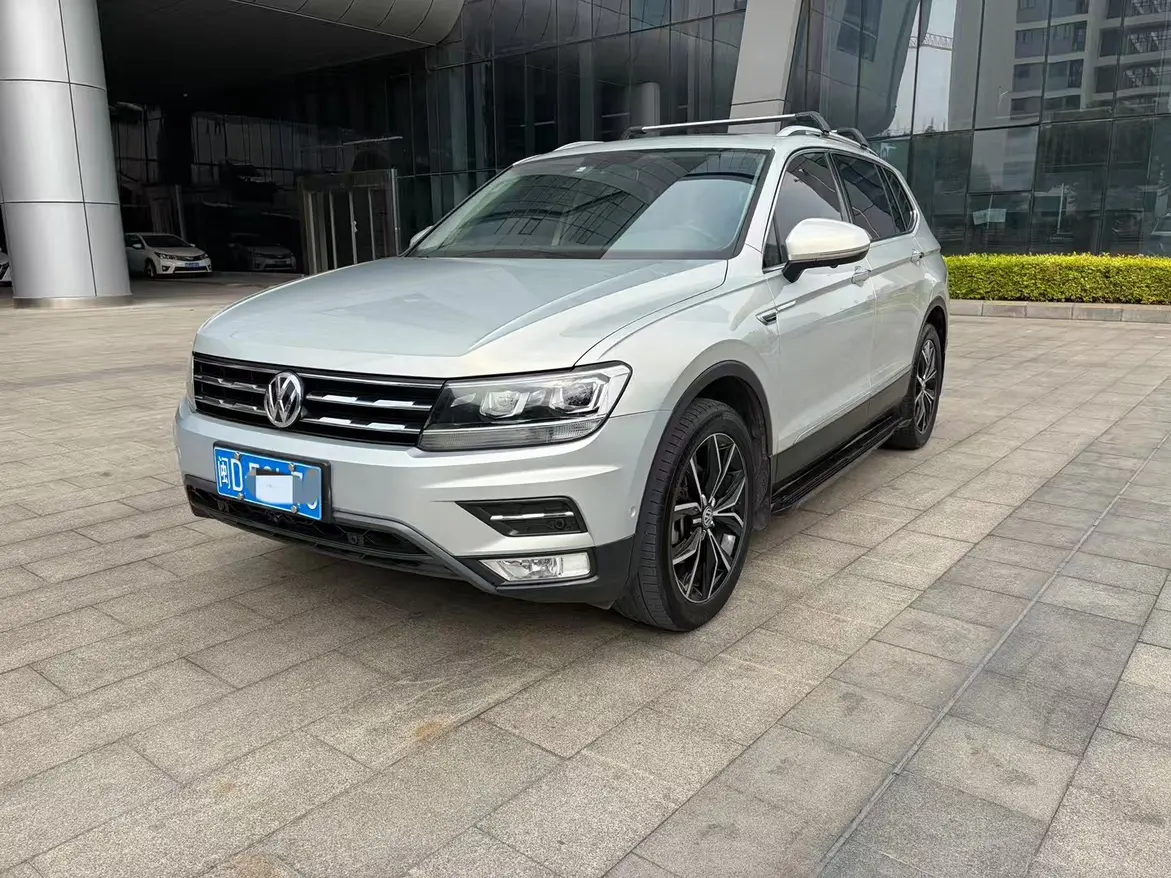 Volkswagen Tiguan L  из Китая