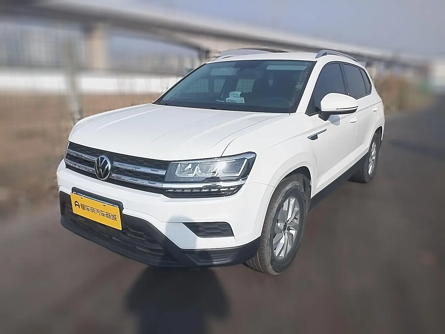 Volkswagen Tharu  из Китая