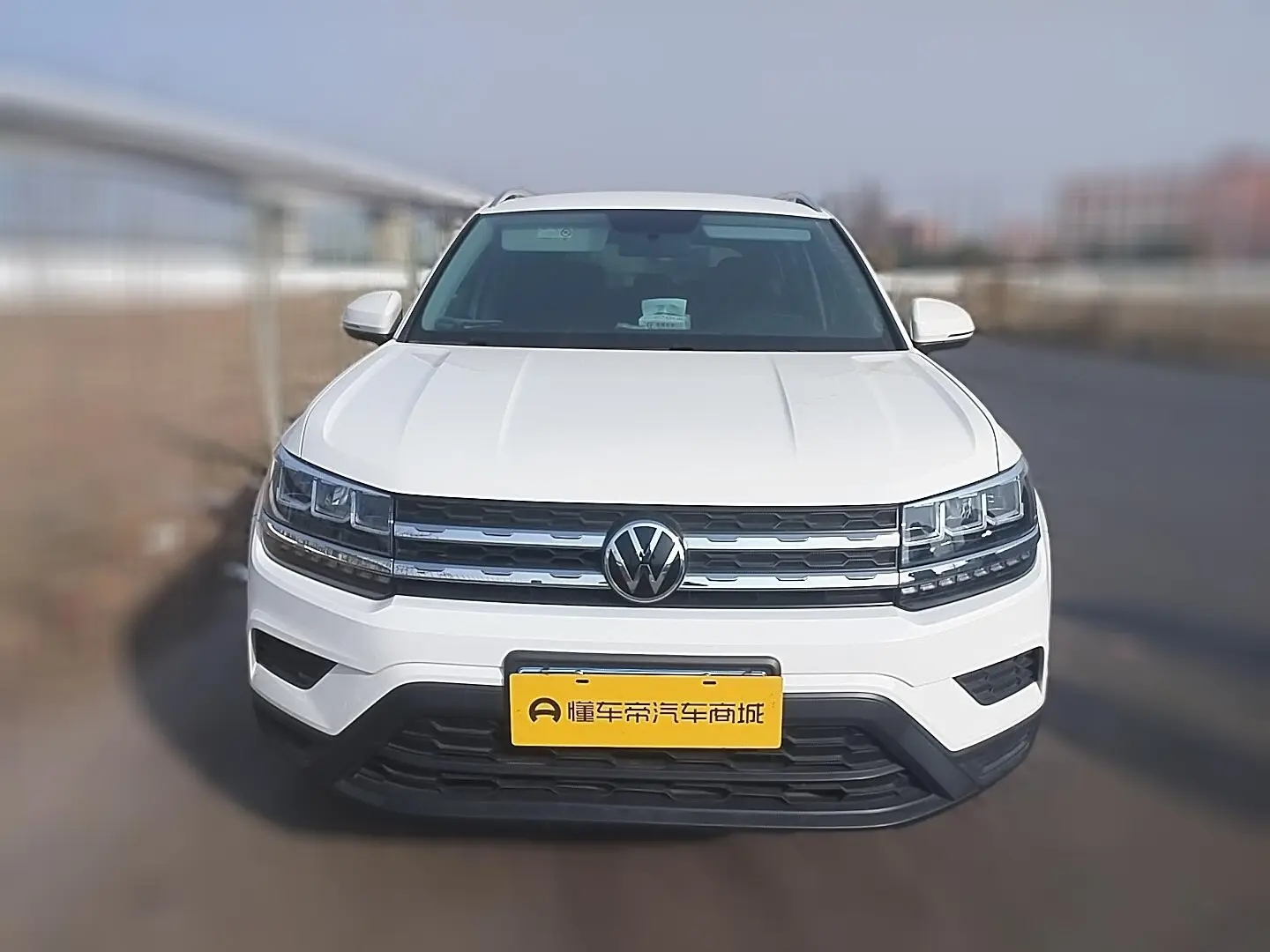 Volkswagen Tharu  из Китая