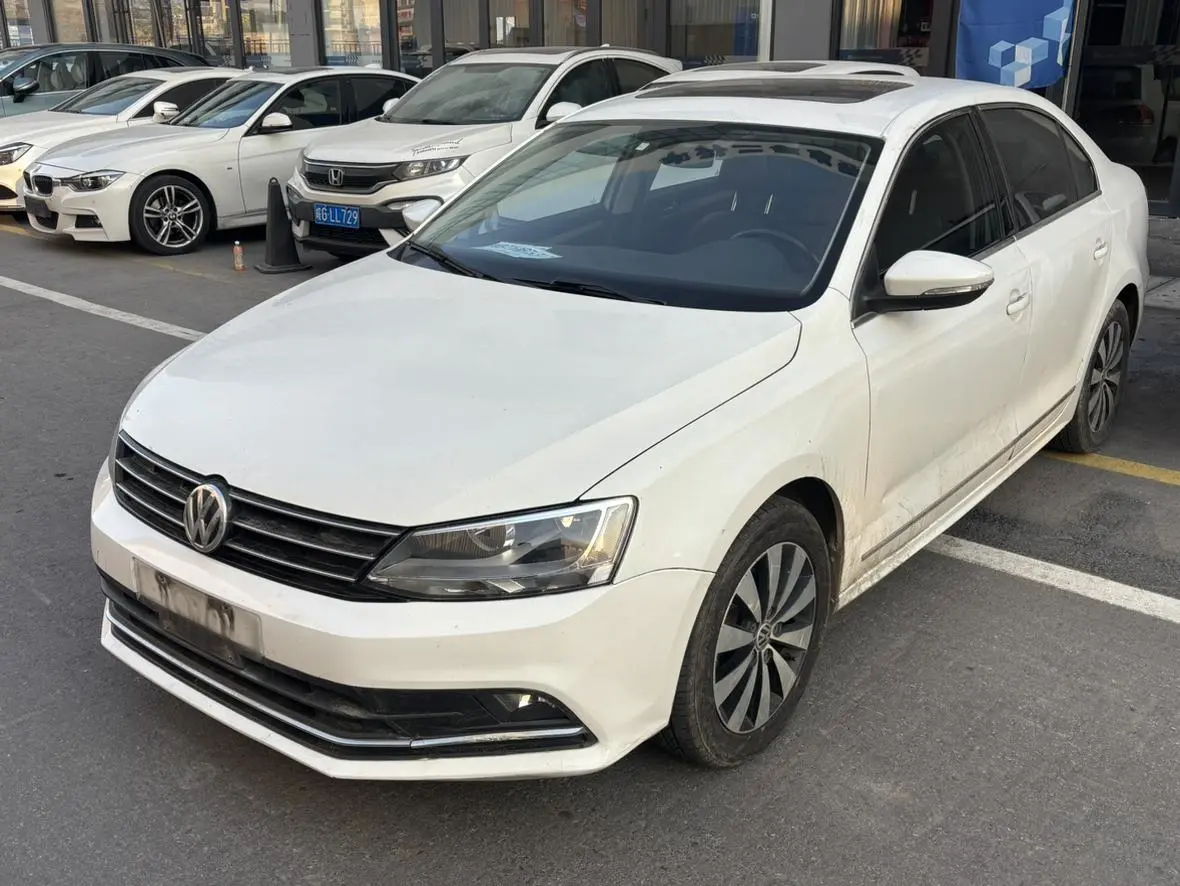 Volkswagen Sagitar  из Китая