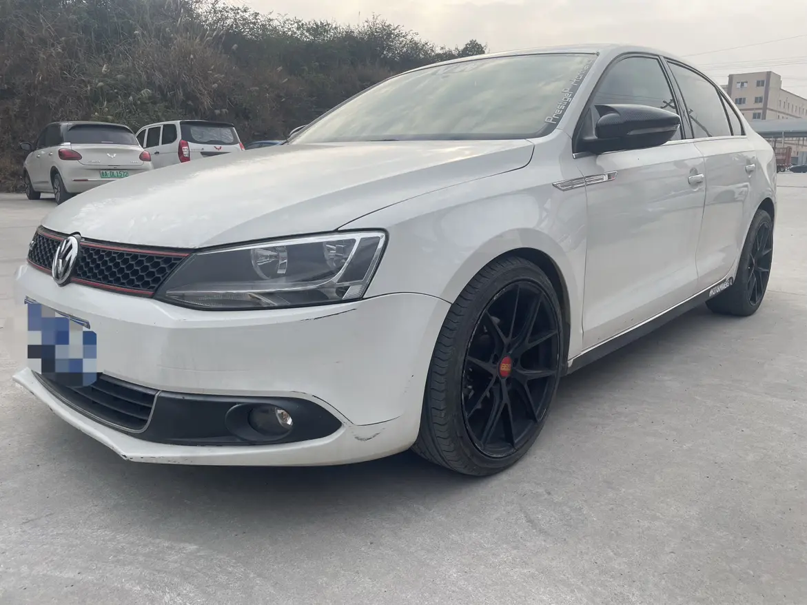 Volkswagen Sagitar  из Китая