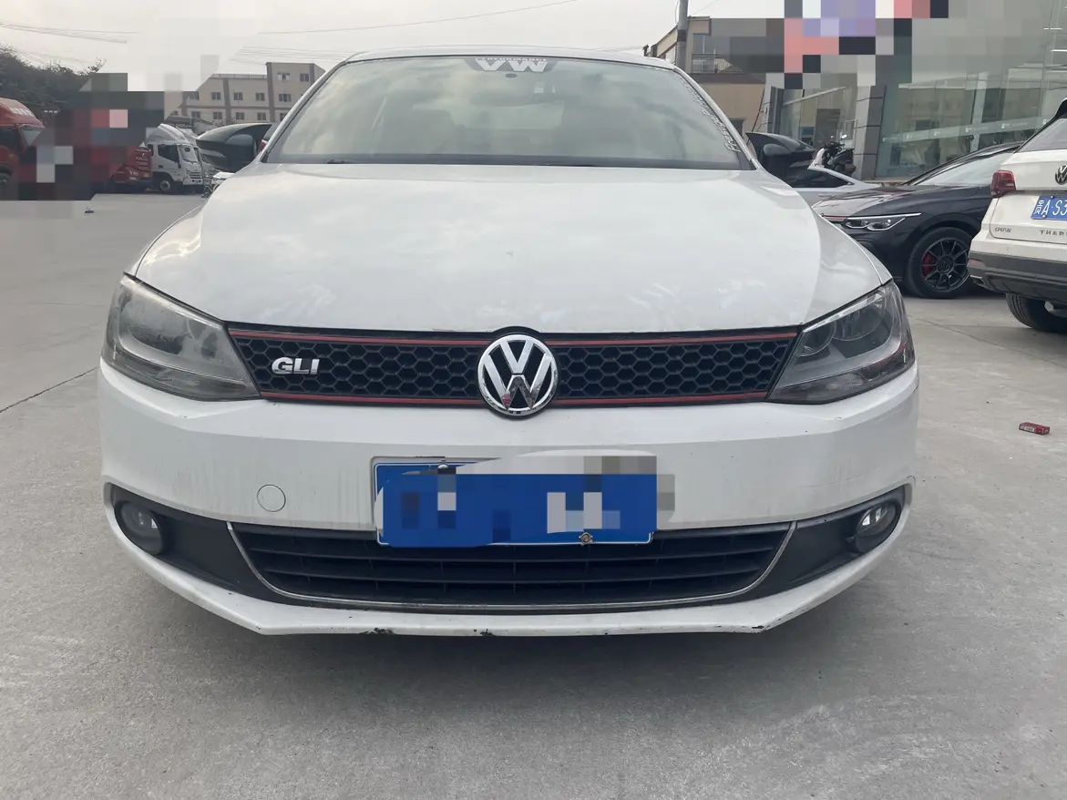 Volkswagen Sagitar  из Китая