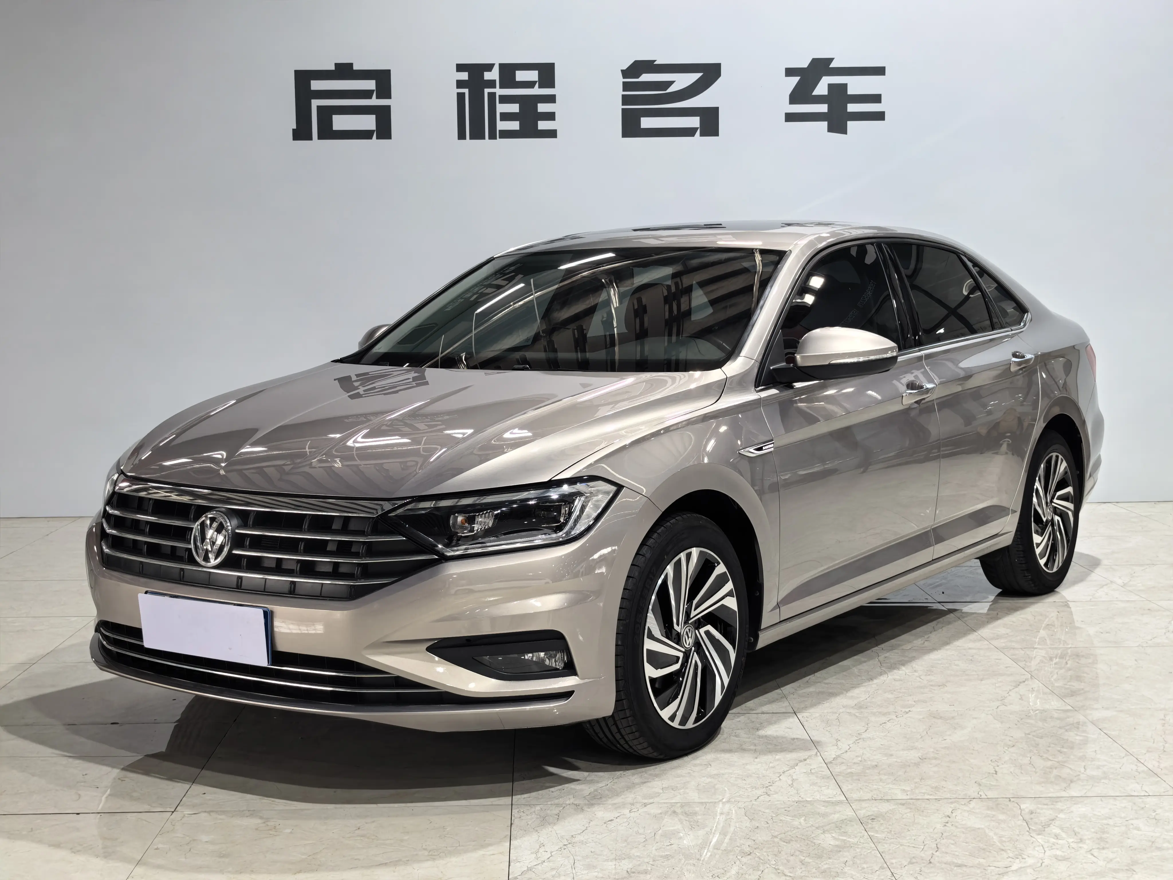 Volkswagen Sagitar  из Китая