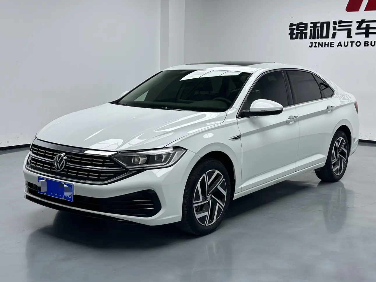 Volkswagen Sagitar  из Китая