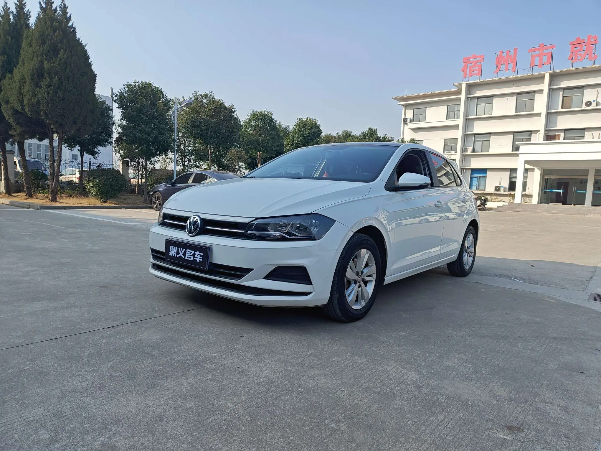 Volkswagen Polo  из Китая