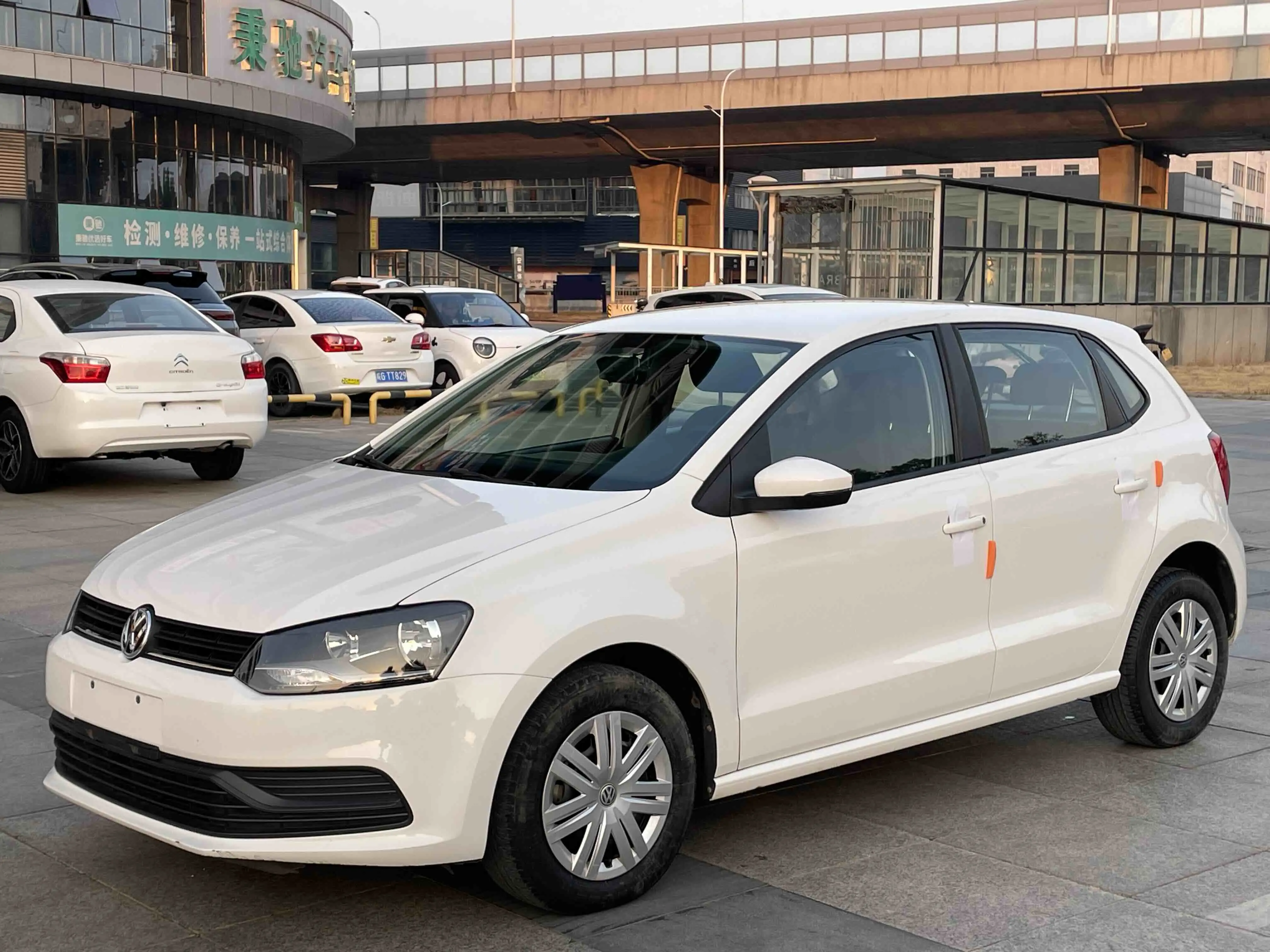 Volkswagen Polo  из Китая