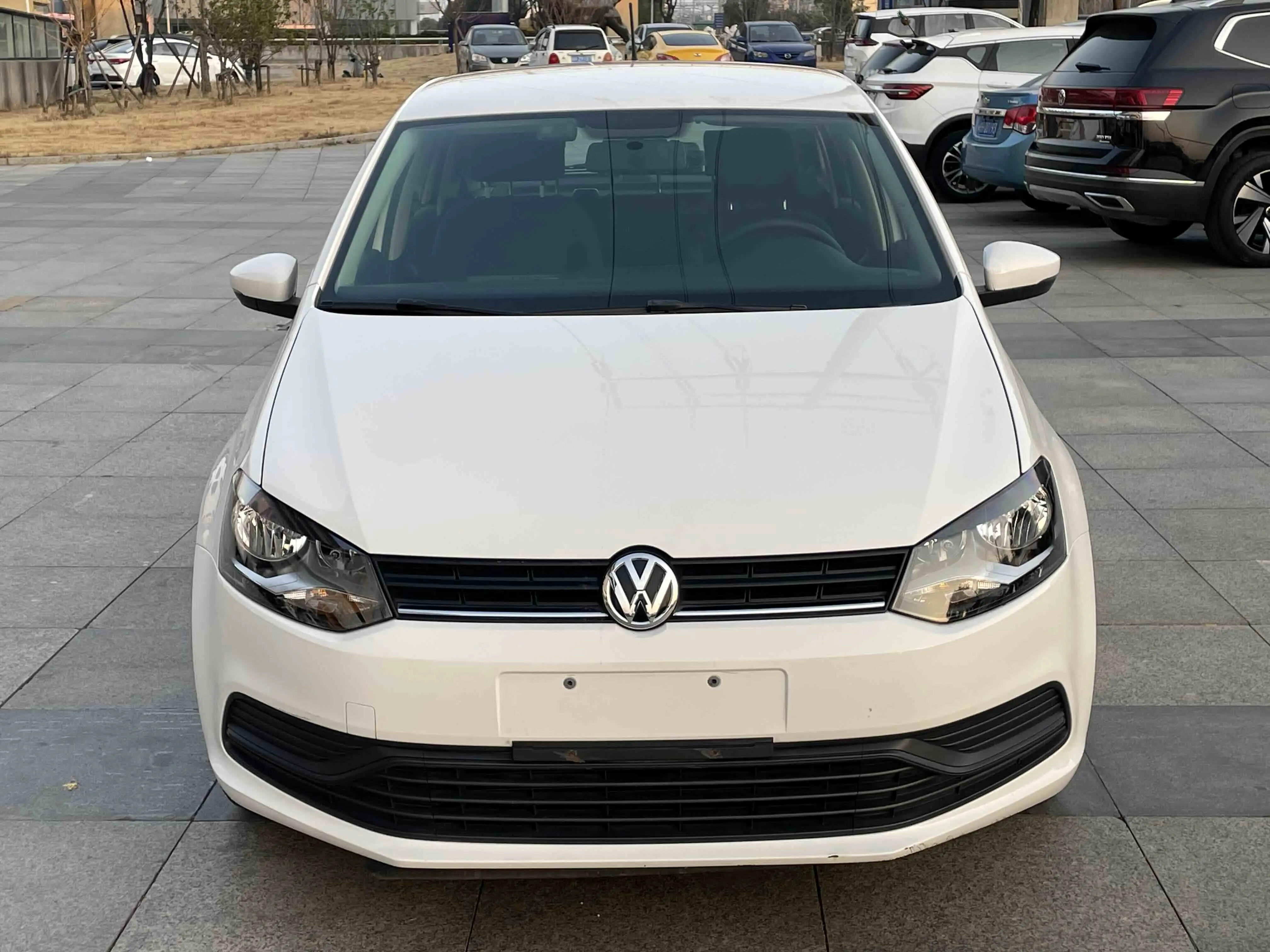 Volkswagen Polo  из Китая