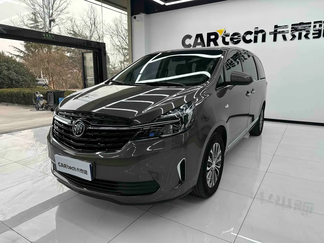 Buick GL8  из Китая