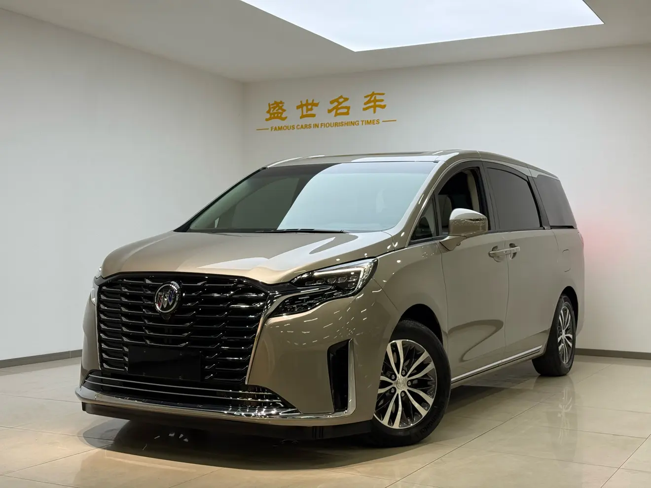 Buick GL8  из Китая