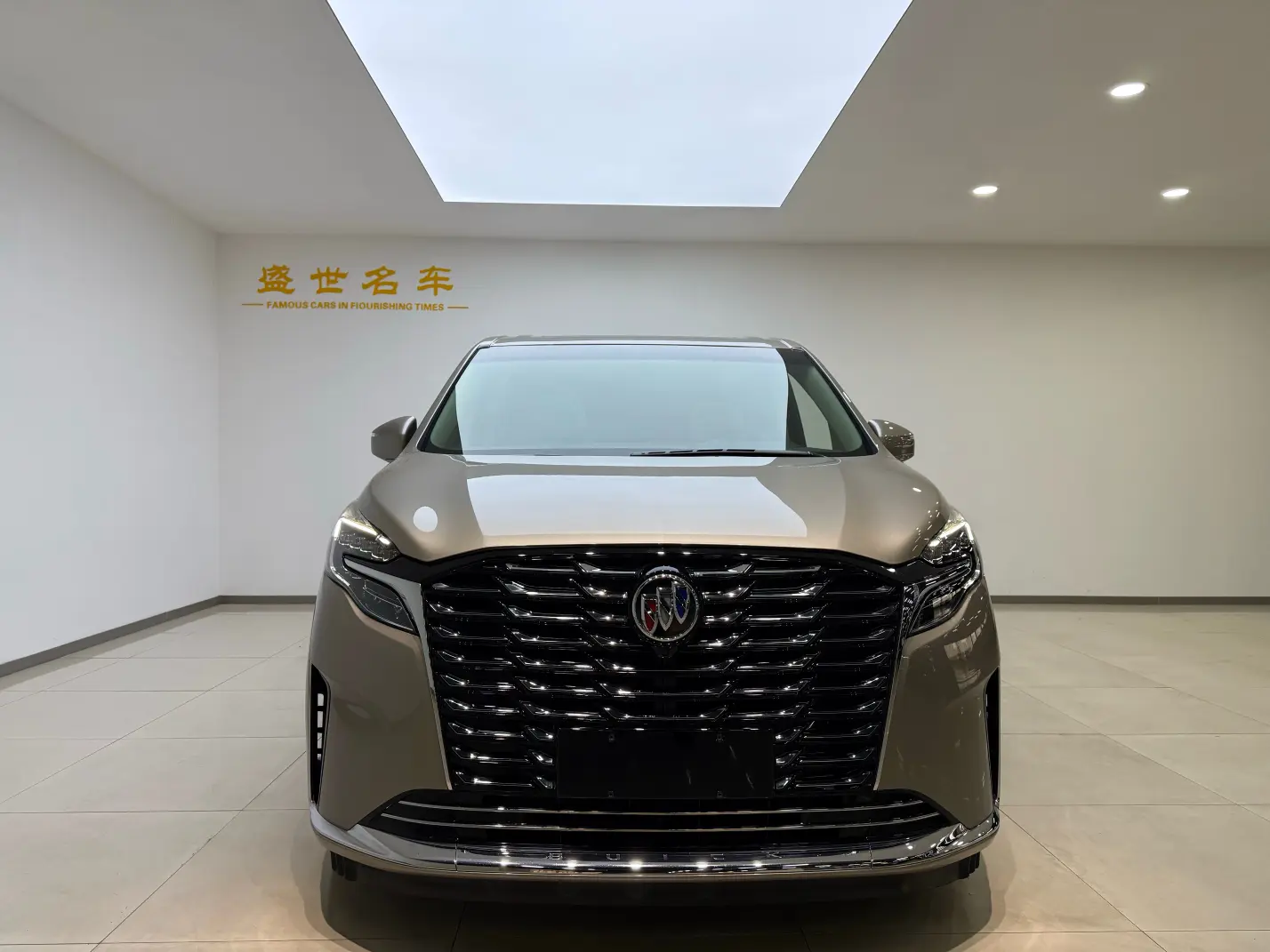 Buick GL8  из Китая