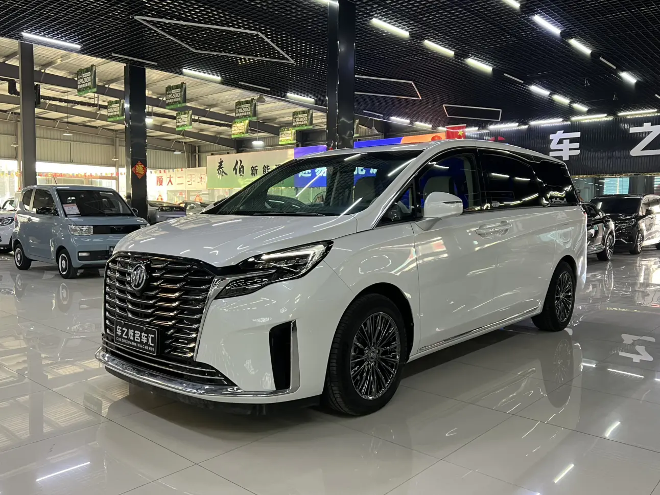 Buick GL8  из Китая