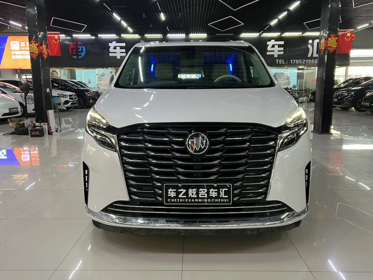 Buick GL8  из Китая