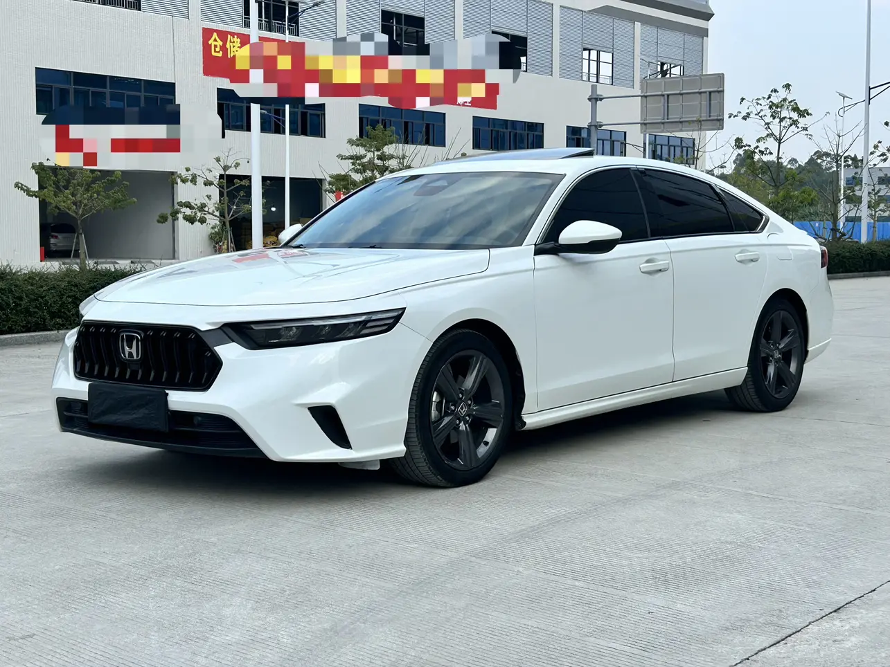 Honda Inspire (Yingshipai)  из Китая