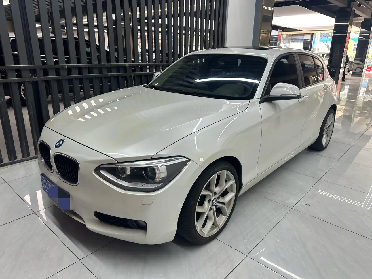 BMW 1 Series  из Китая