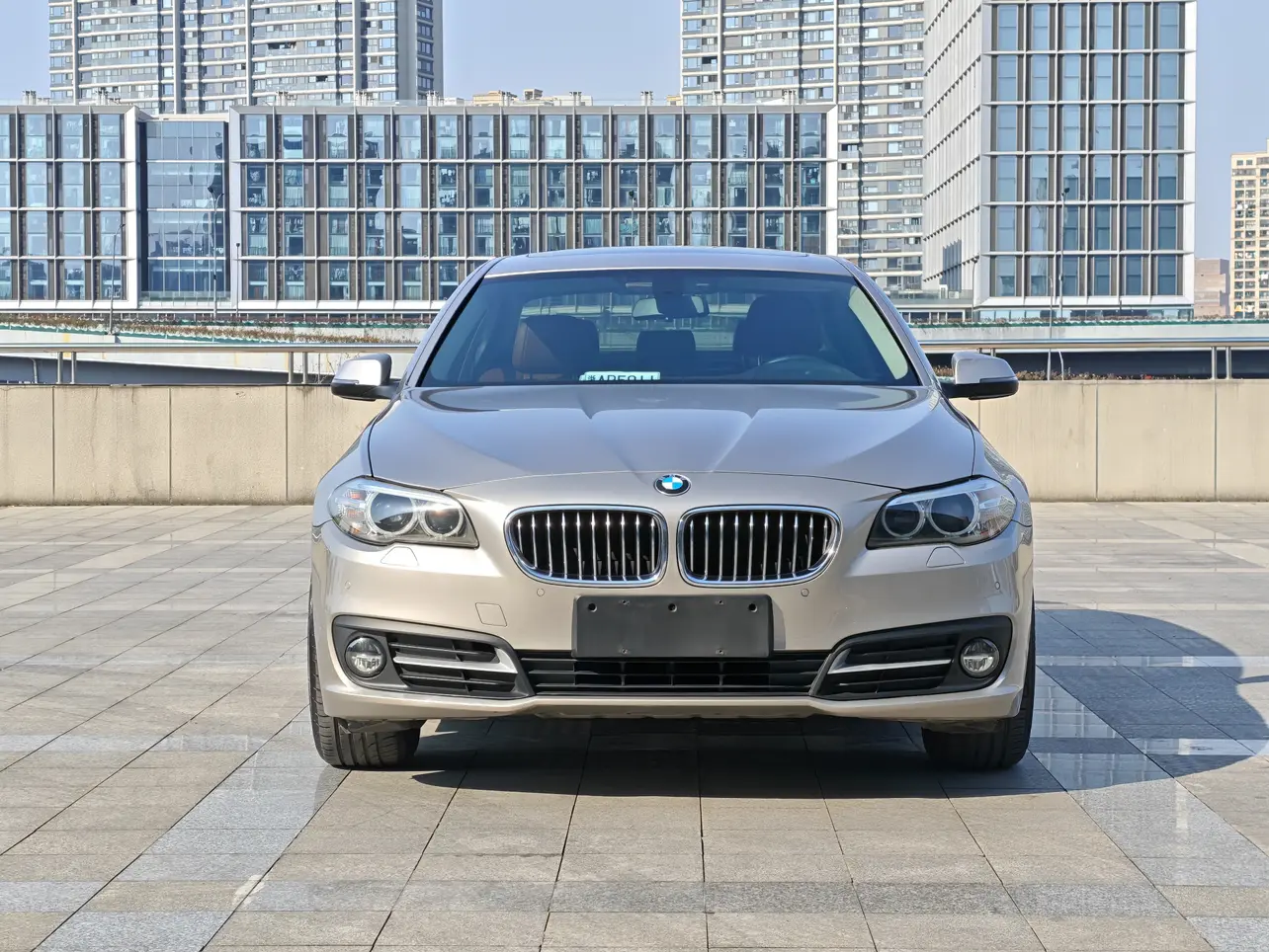 BMW 5 Series  из Китая