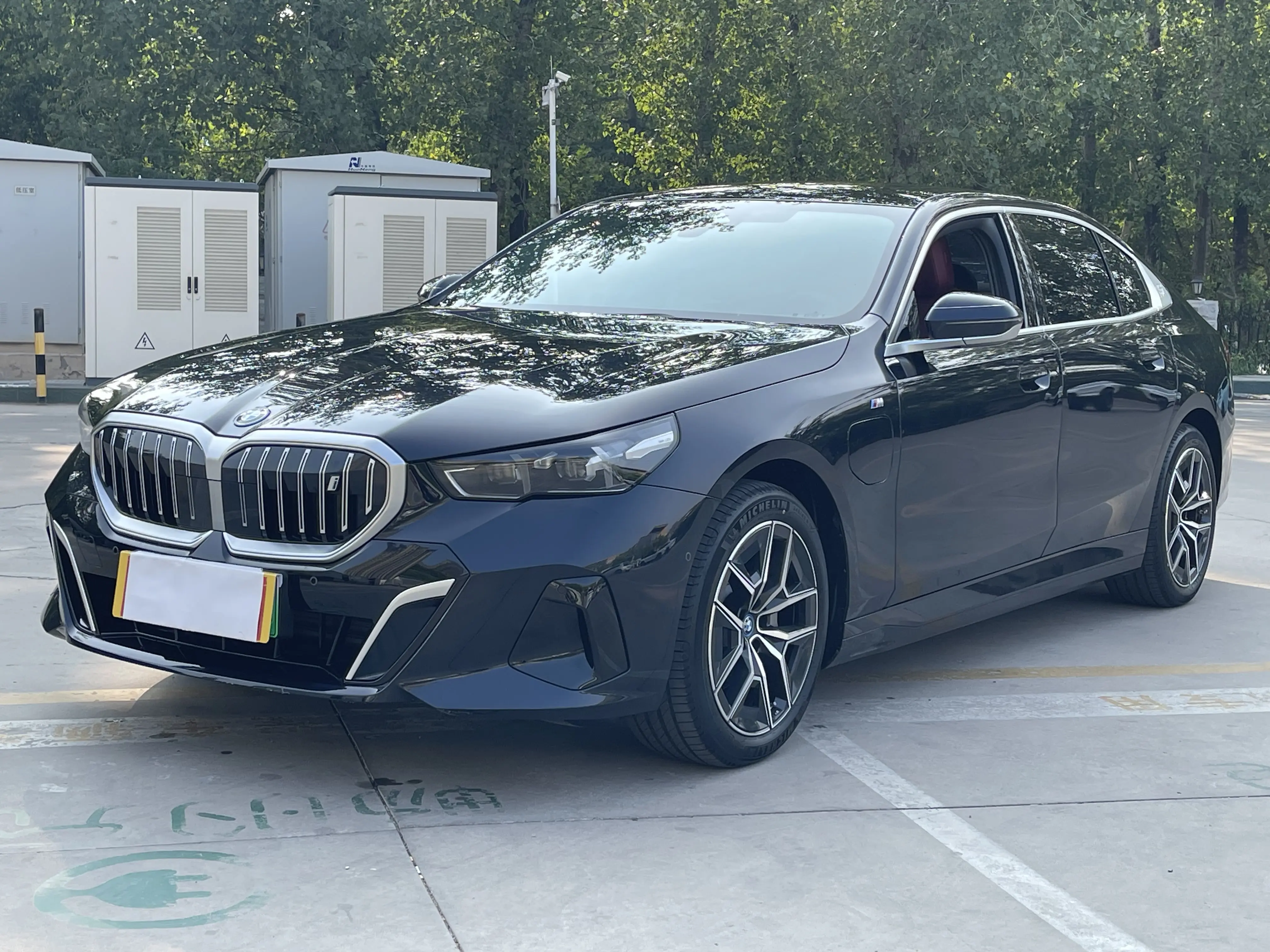 BMW i5  из Китая