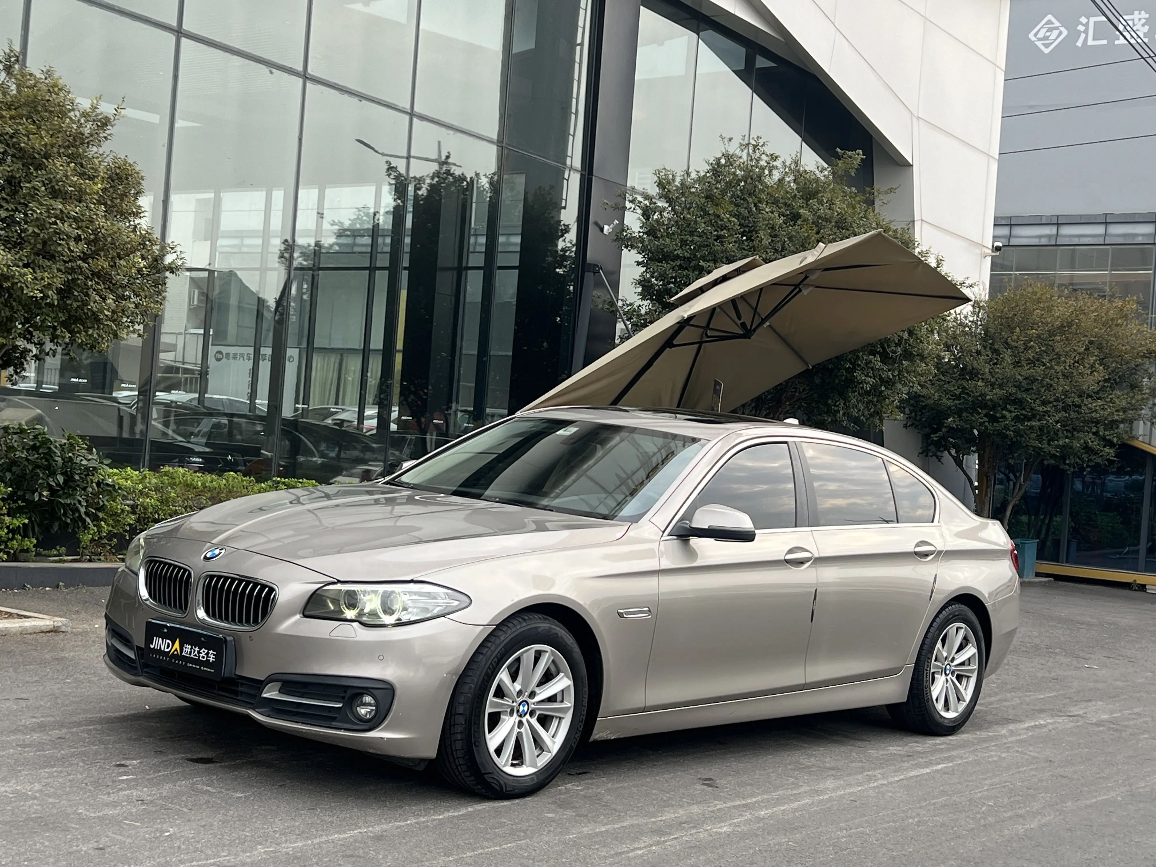 BMW 5 Series  из Китая