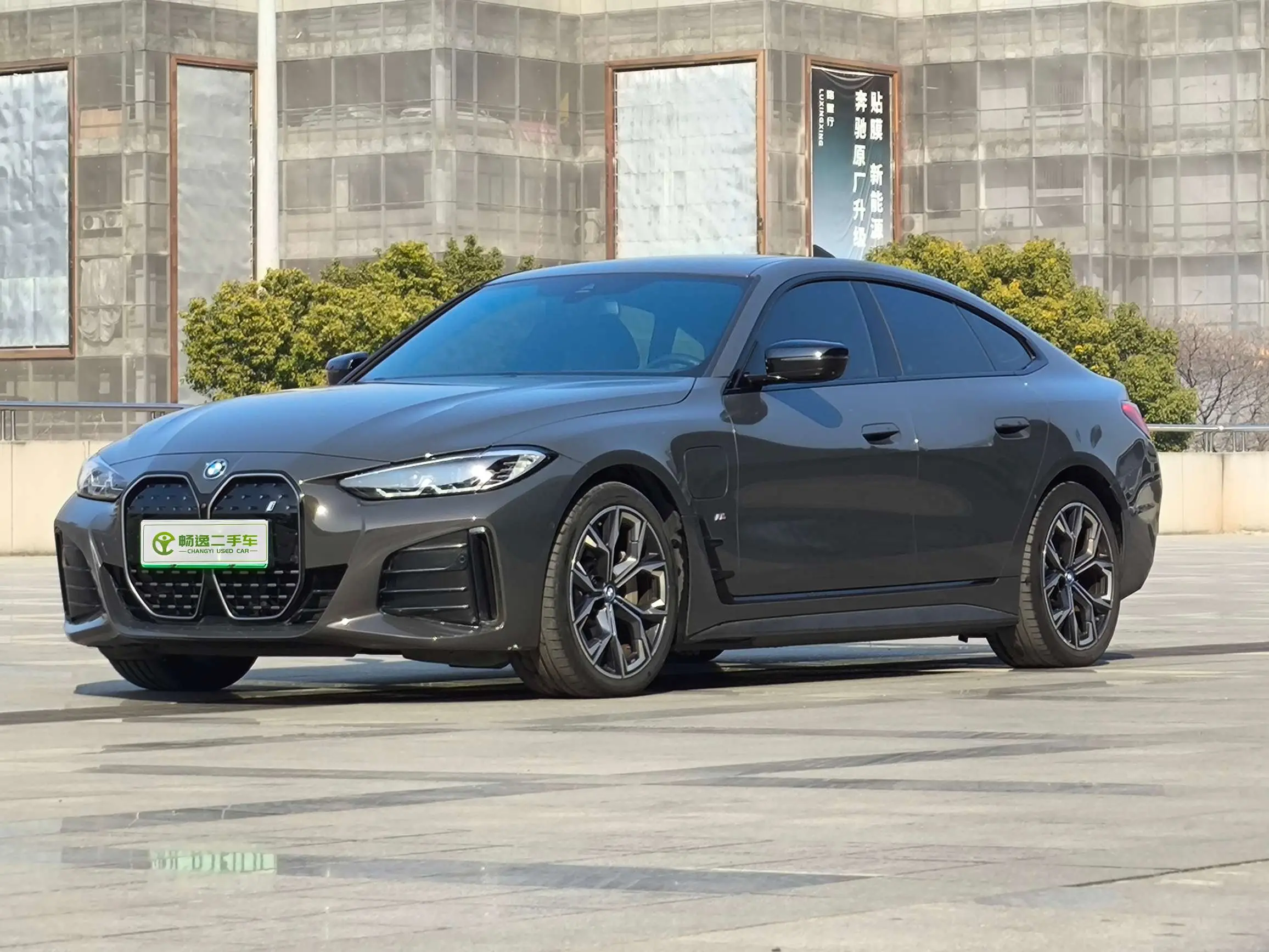 BMW i4  из Китая