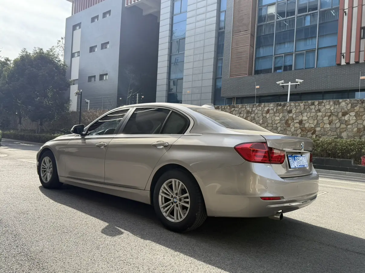 BMW 3 Series  из Китая