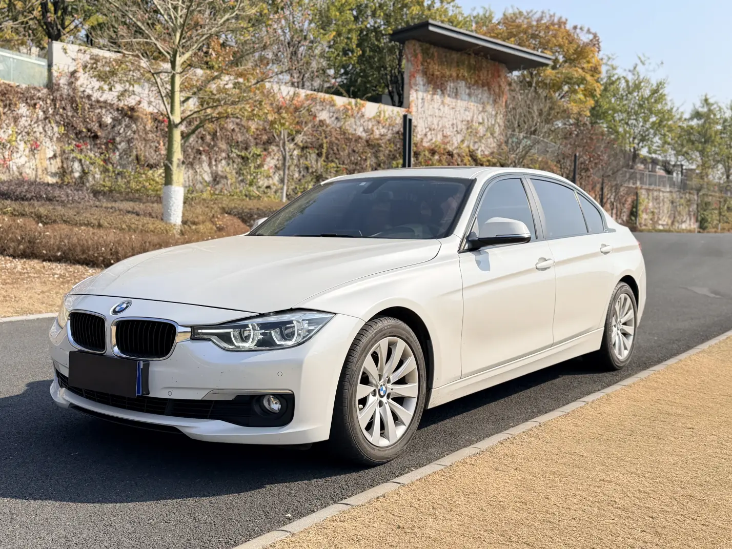 BMW 3 Series  из Китая
