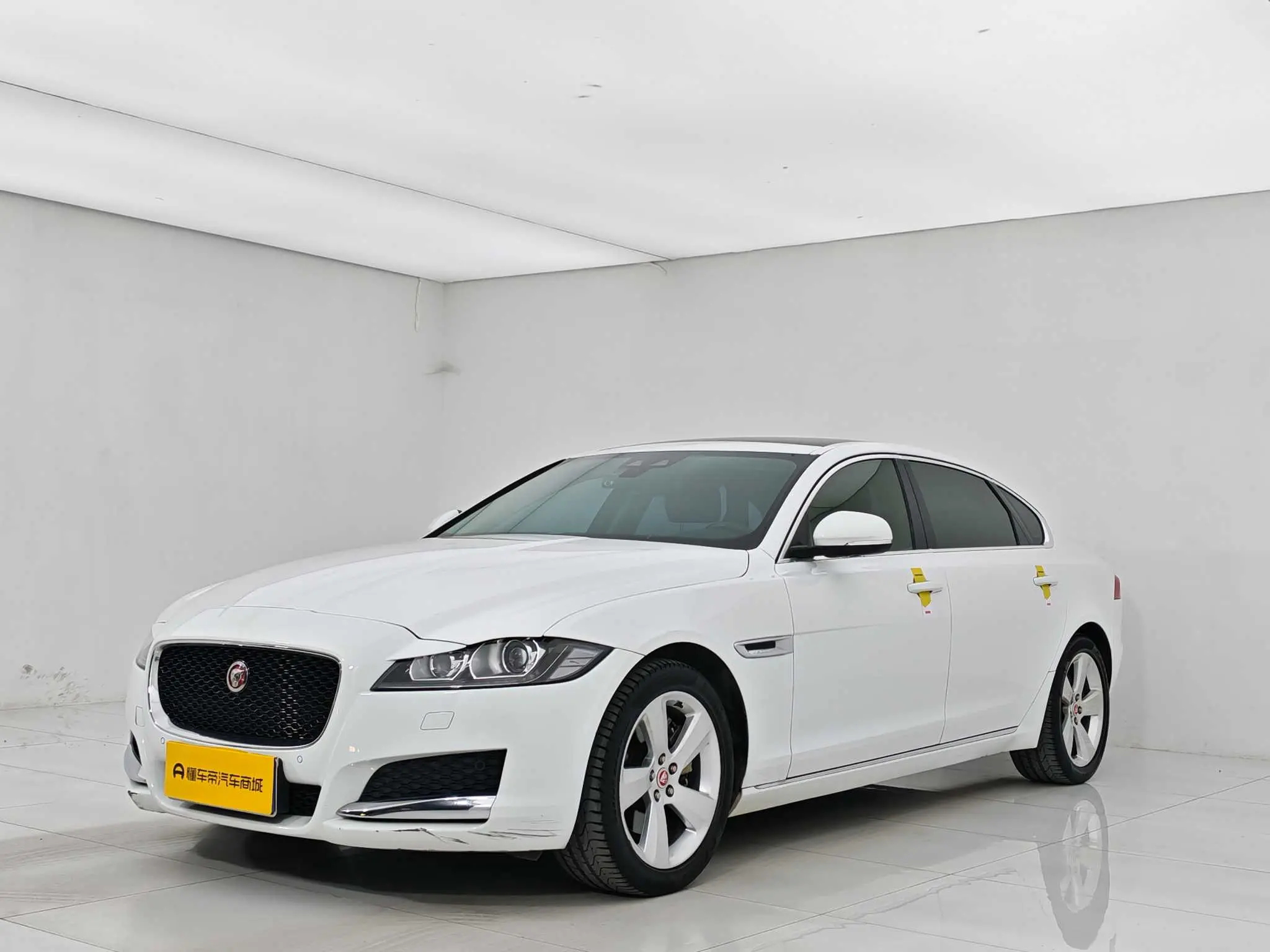 Jaguar XFL  из Китая