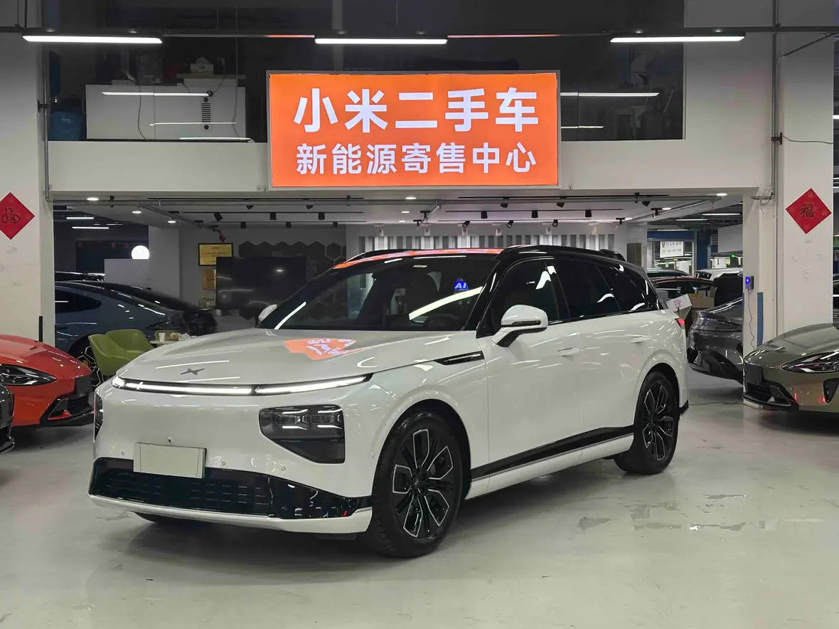 Xpeng G9  из Китая