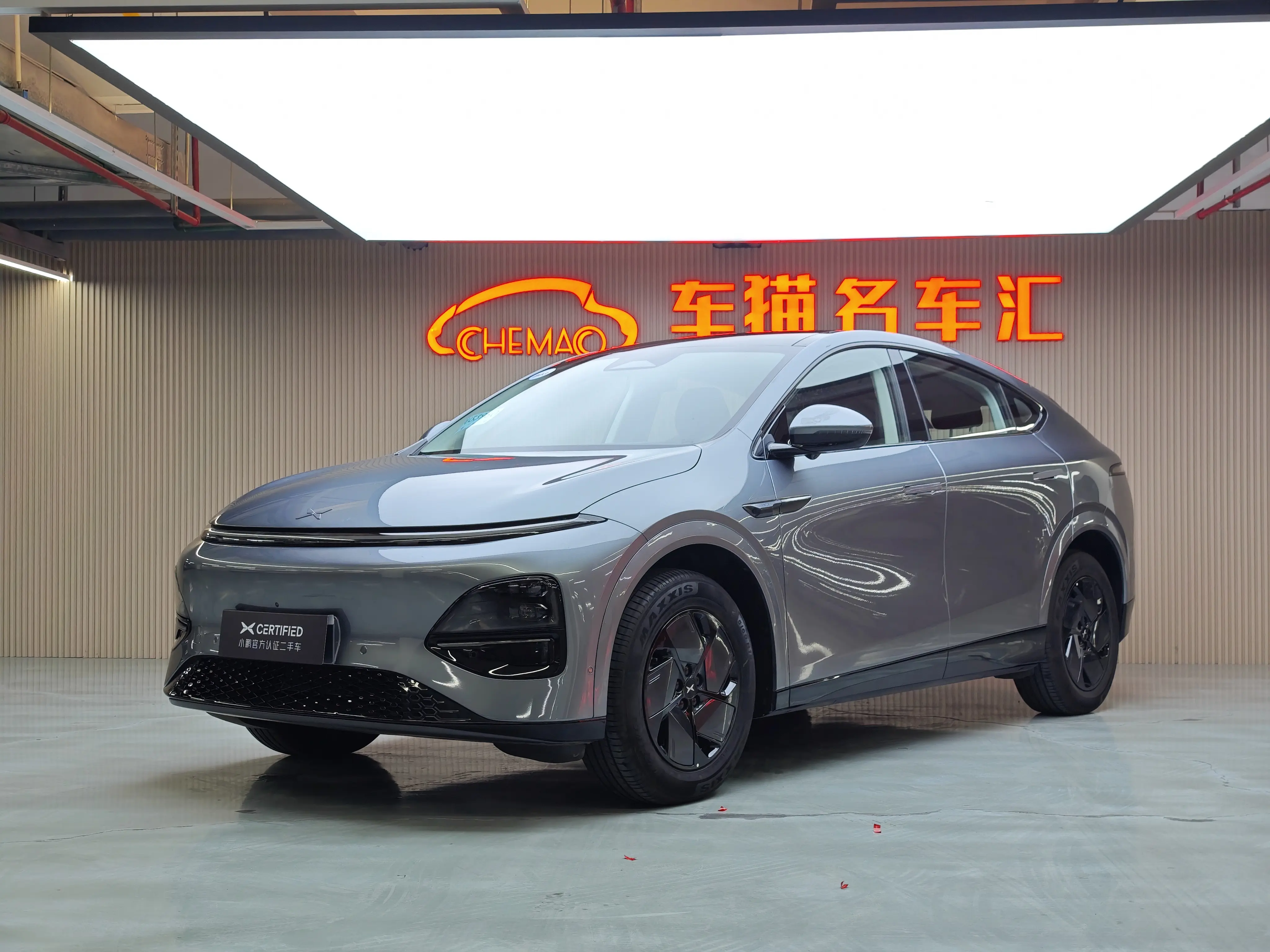 Xpeng G6  из Китая