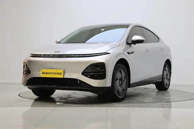 Xpeng G6  из Китая