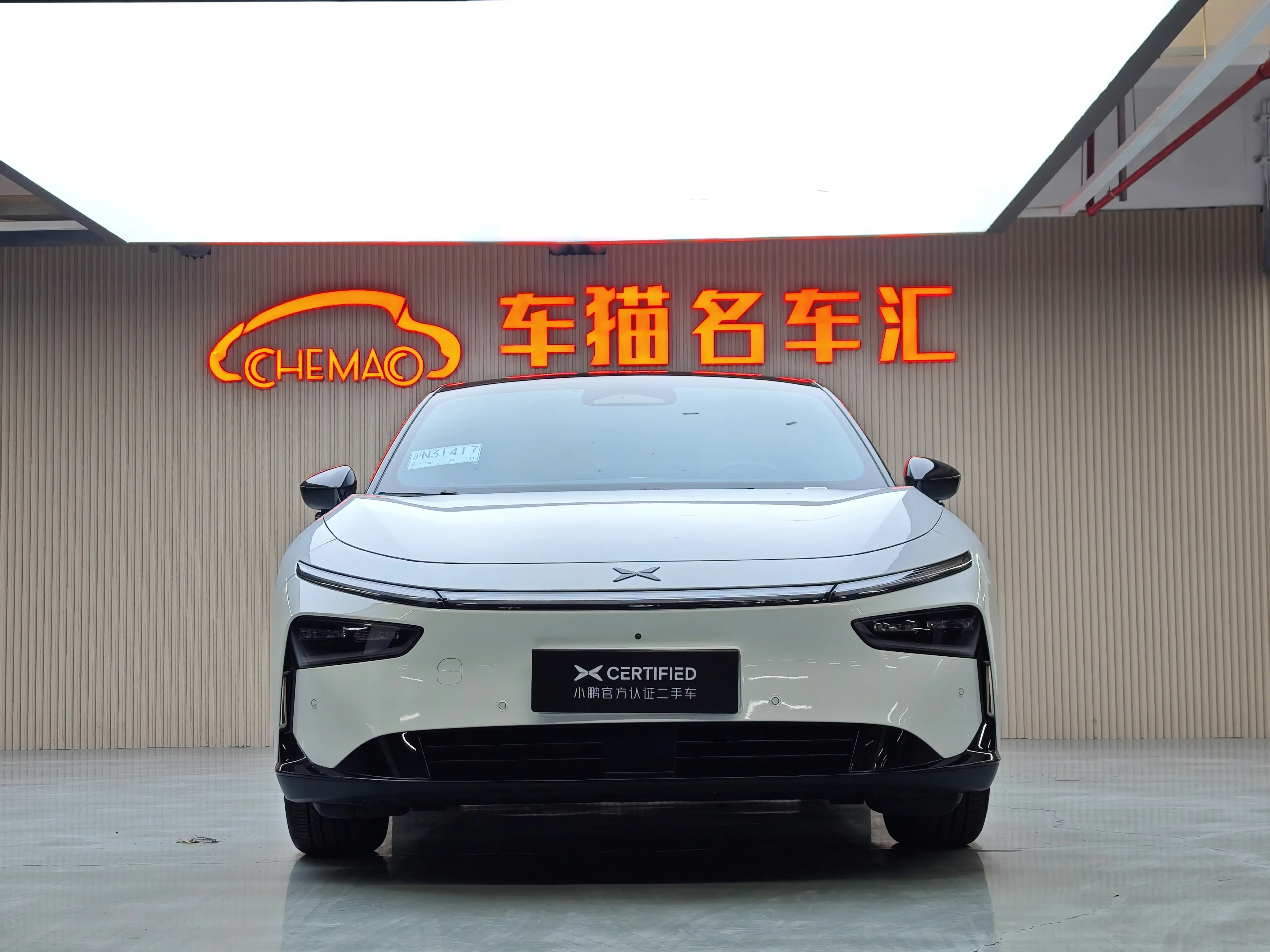 Xpeng P7+  из Китая