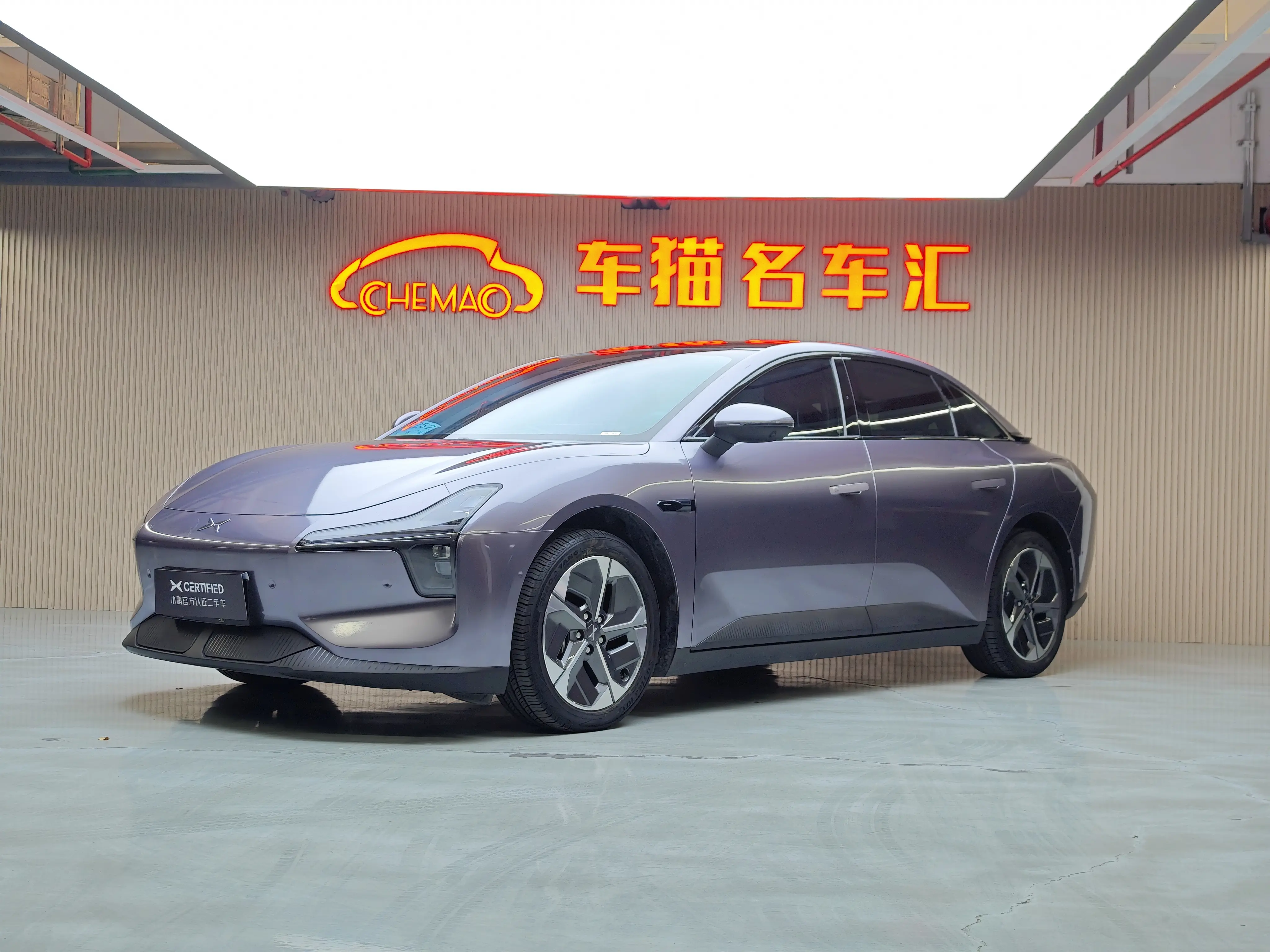 Xpeng Xiaopeng MONA M03  из Китая