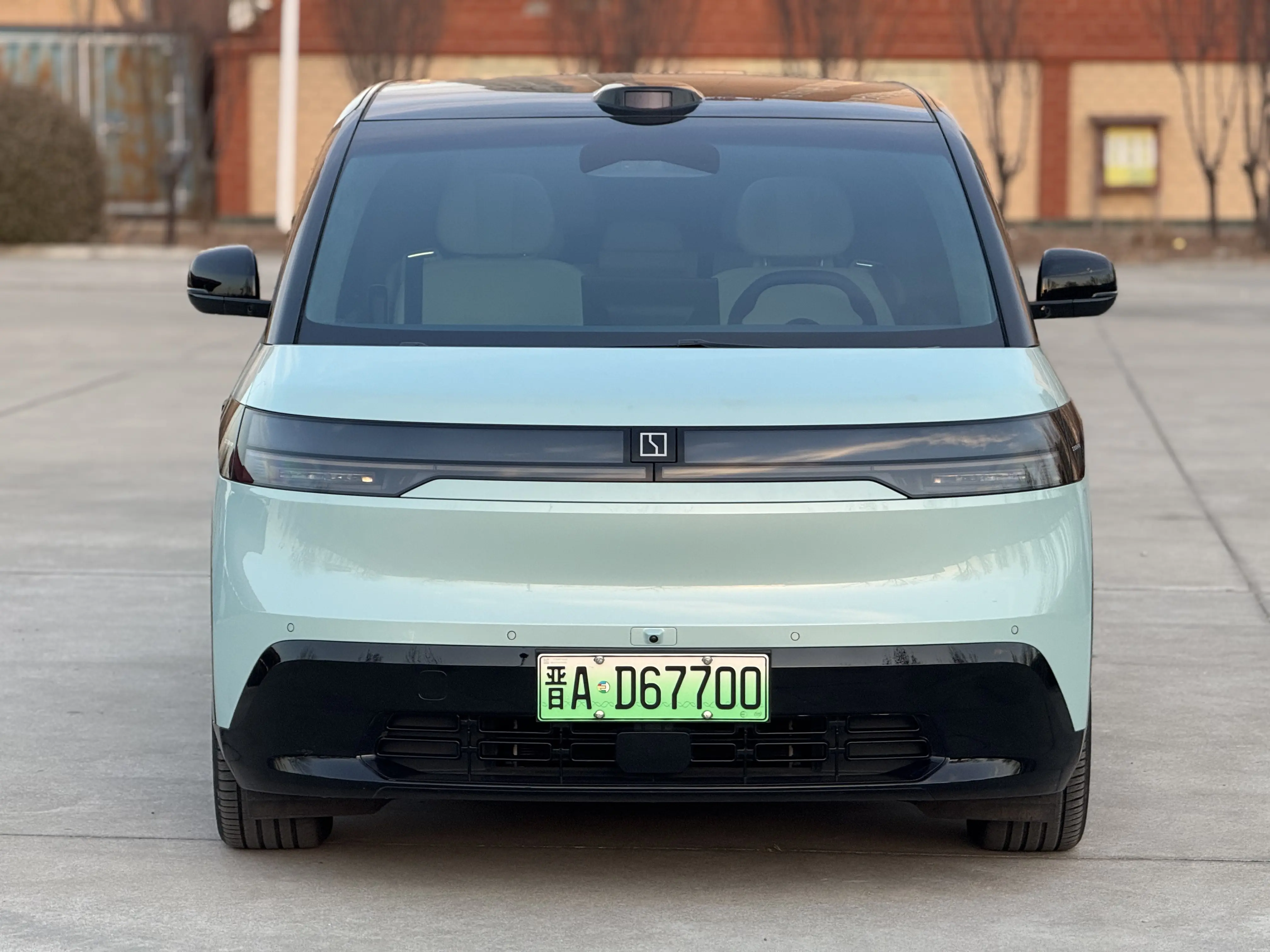 ZEEKR MIX  из Китая