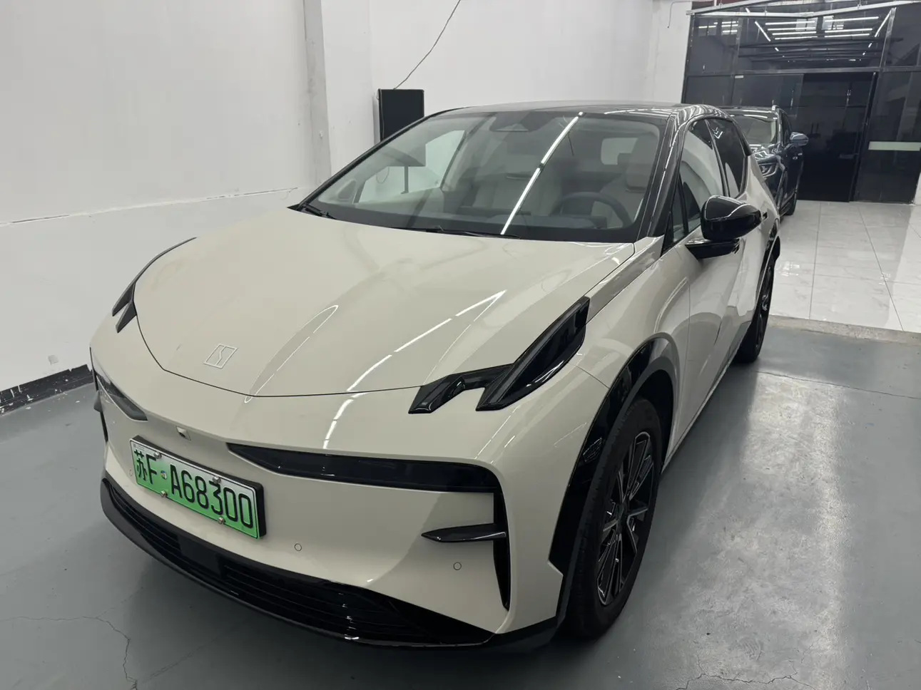 ZEEKR X  из Китая