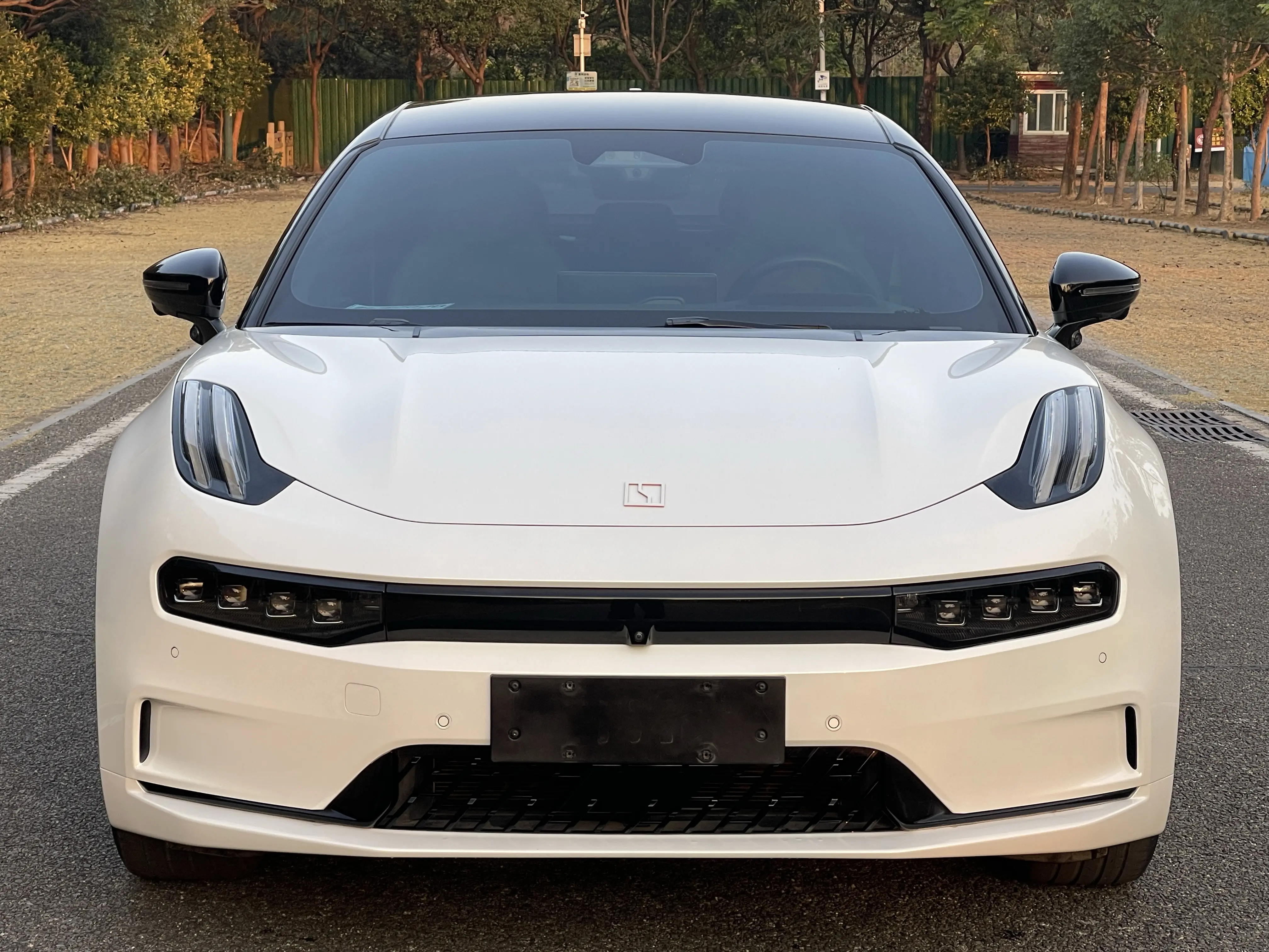 ZEEKR 001  из Китая