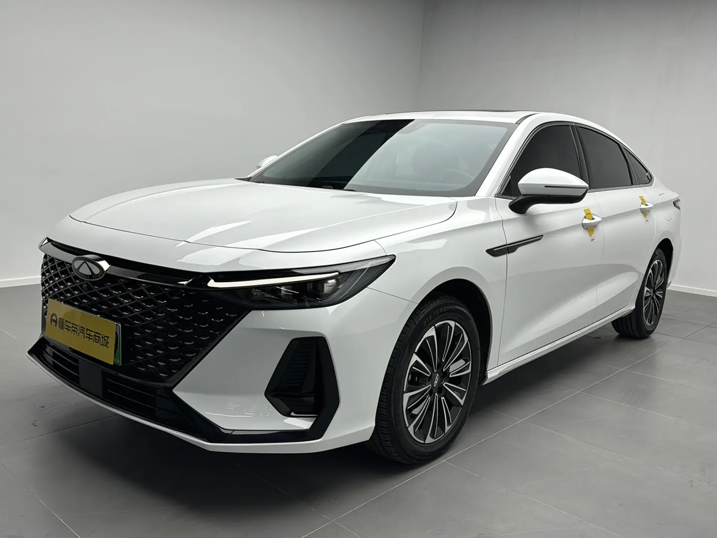 Chery Fengyun A8  из Китая