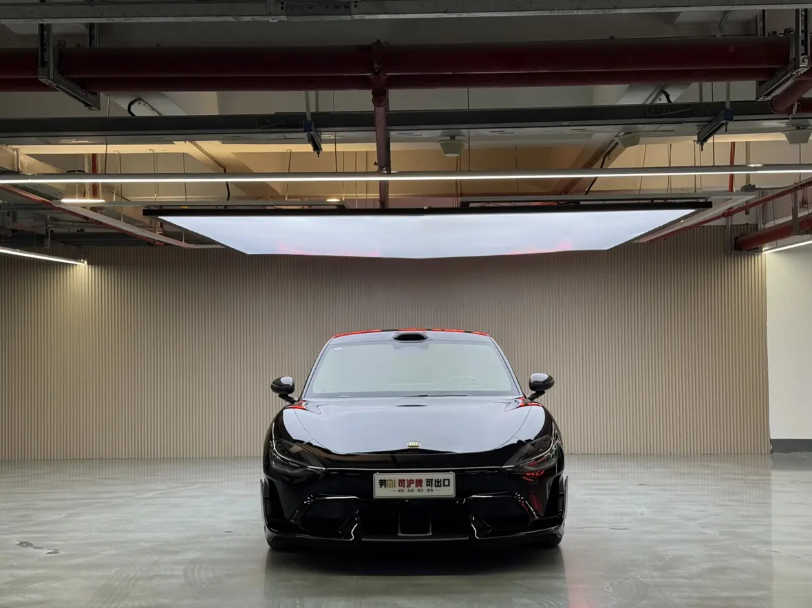 Xiaomi car Xiaomi SU7 Ultra  из Китая