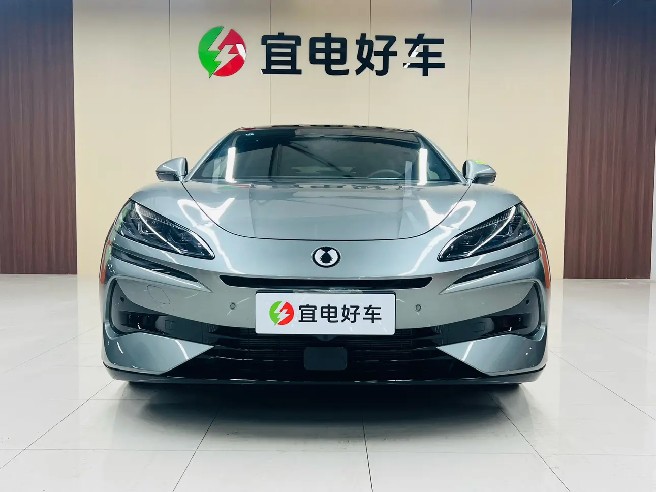 Denza DENGZH9GT DM  из Китая