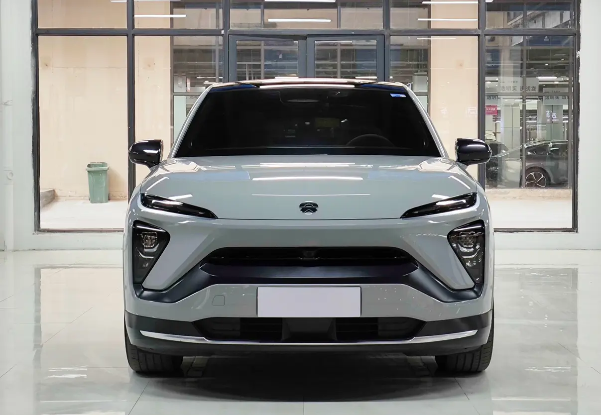 NIO EC6  из Китая