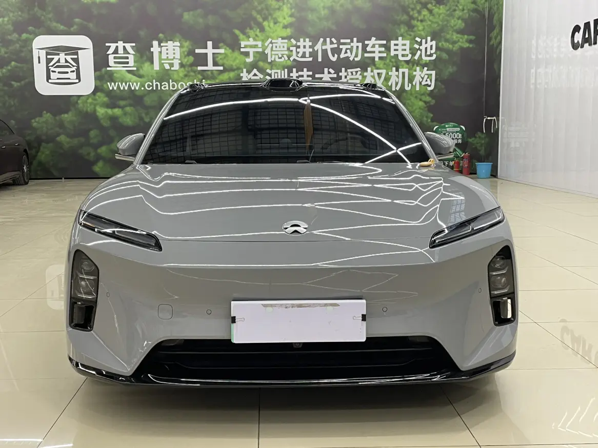 NIO ET5T  из Китая