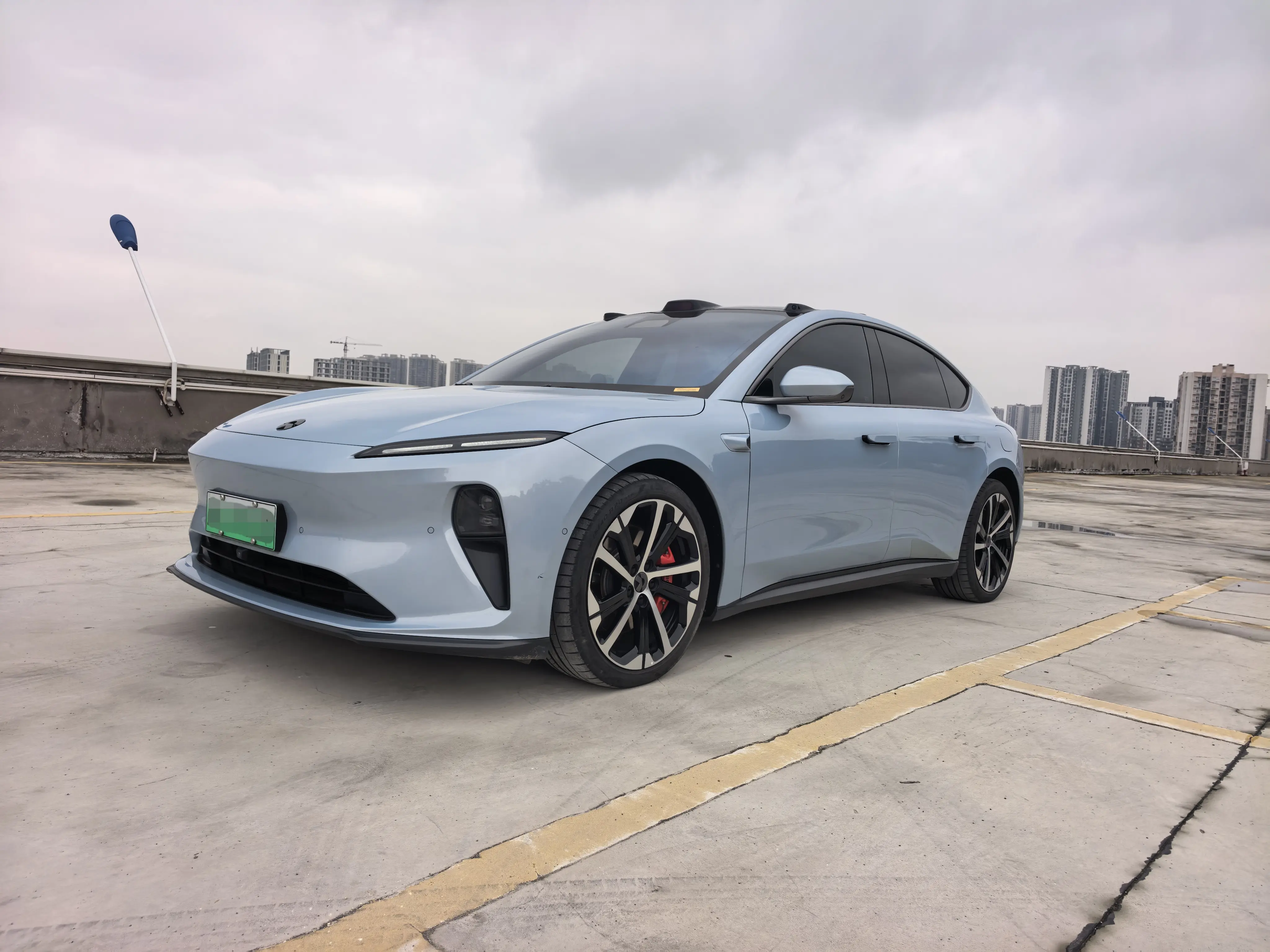 NIO ET5  из Китая