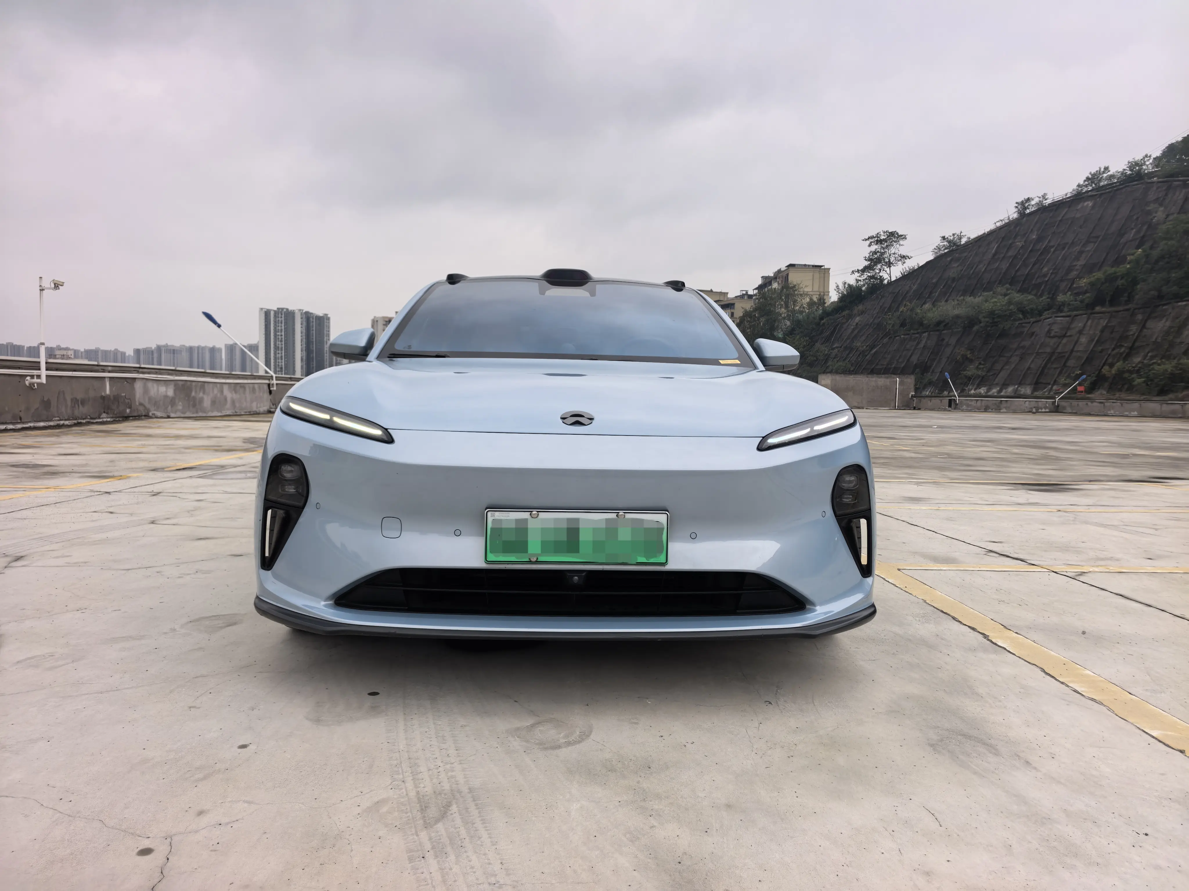 NIO ET5  из Китая
