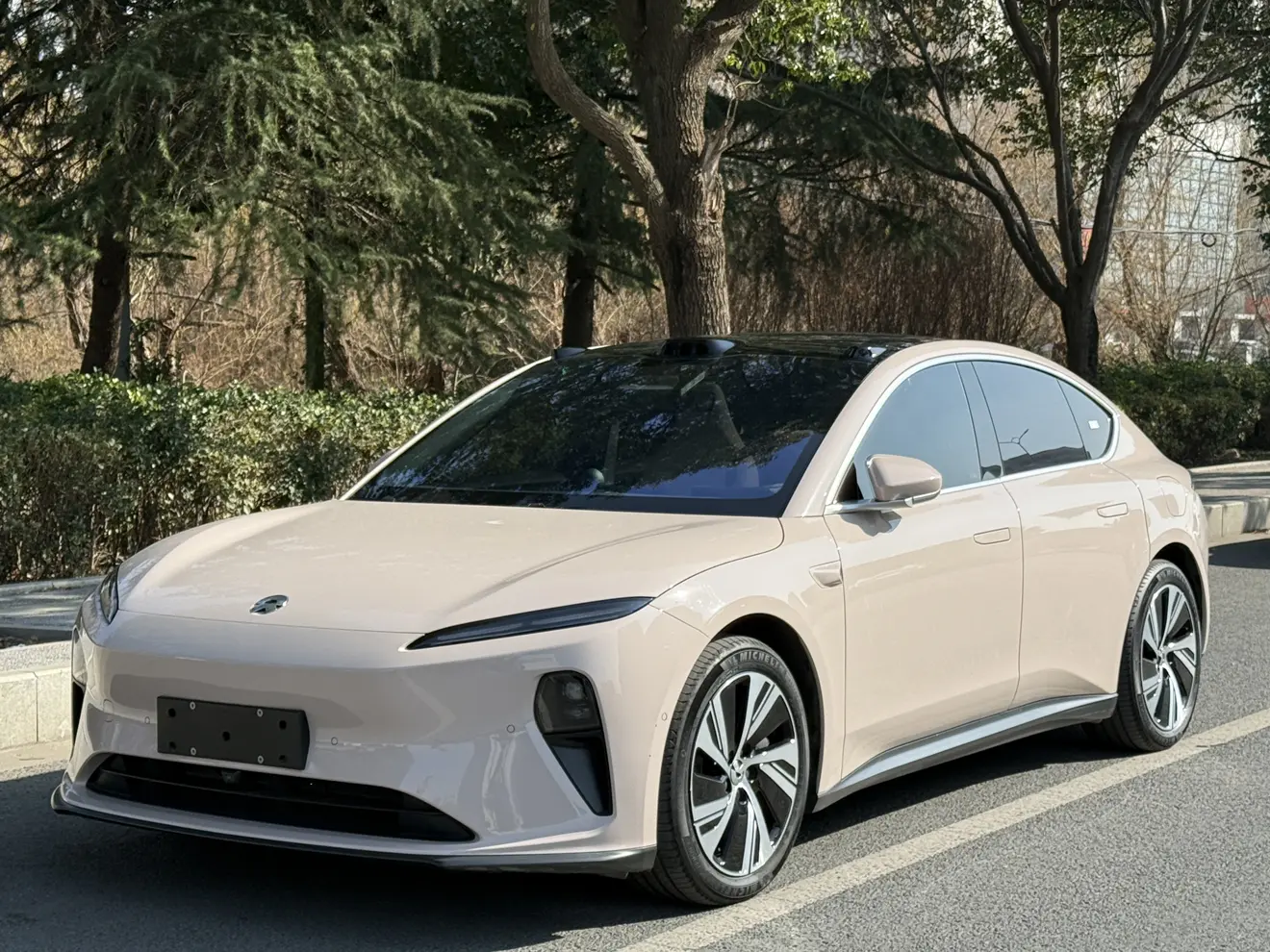 NIO ET5  из Китая