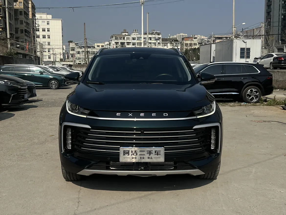 Exeed TXL (Stars in the clouds)  из Китая