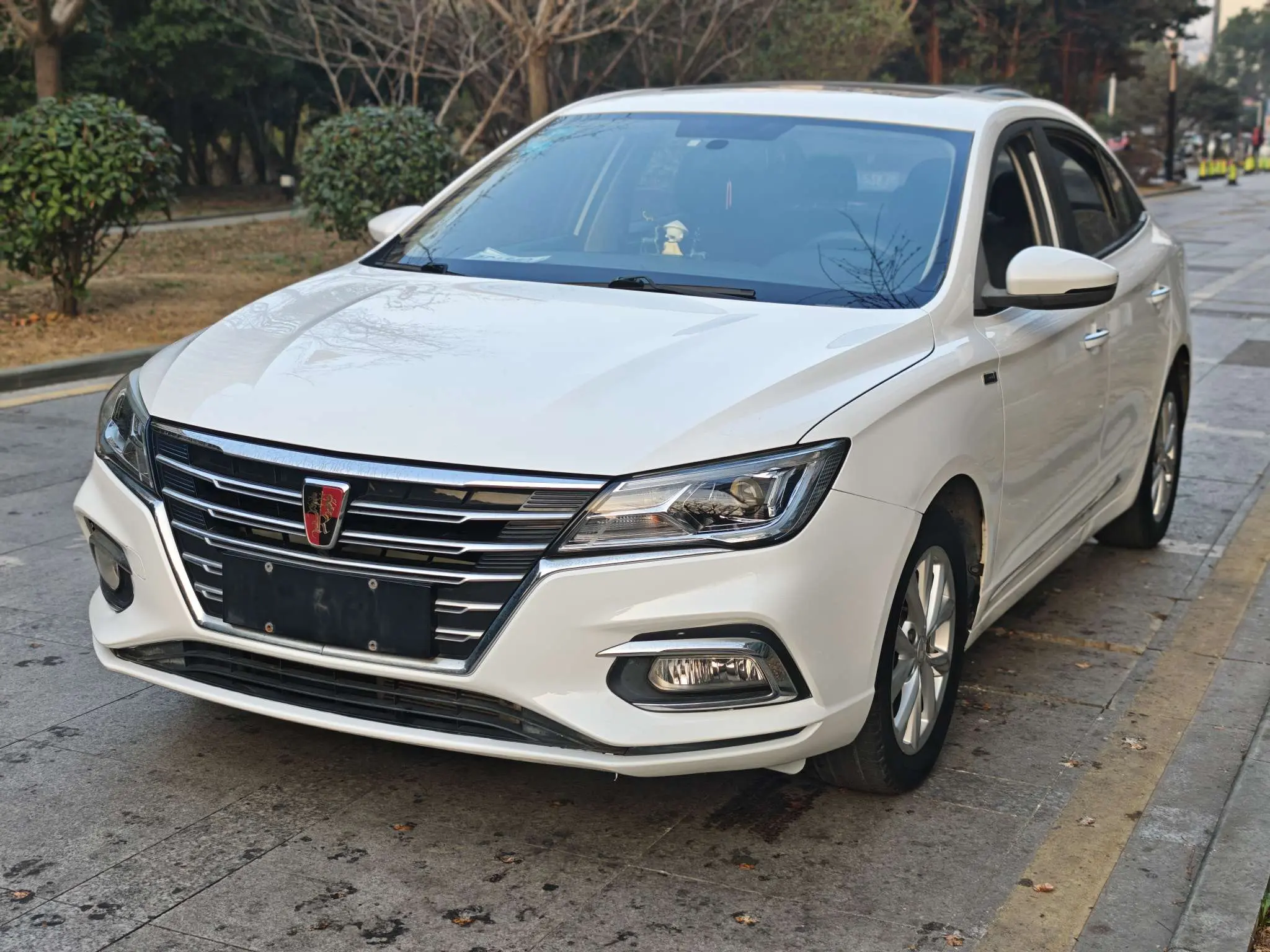 Roewe i5  из Китая