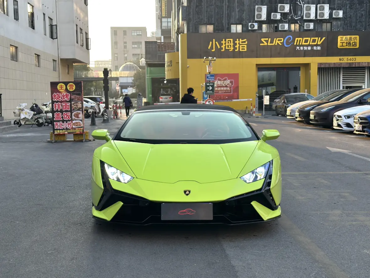 Lamborghini Huracán  из Китая