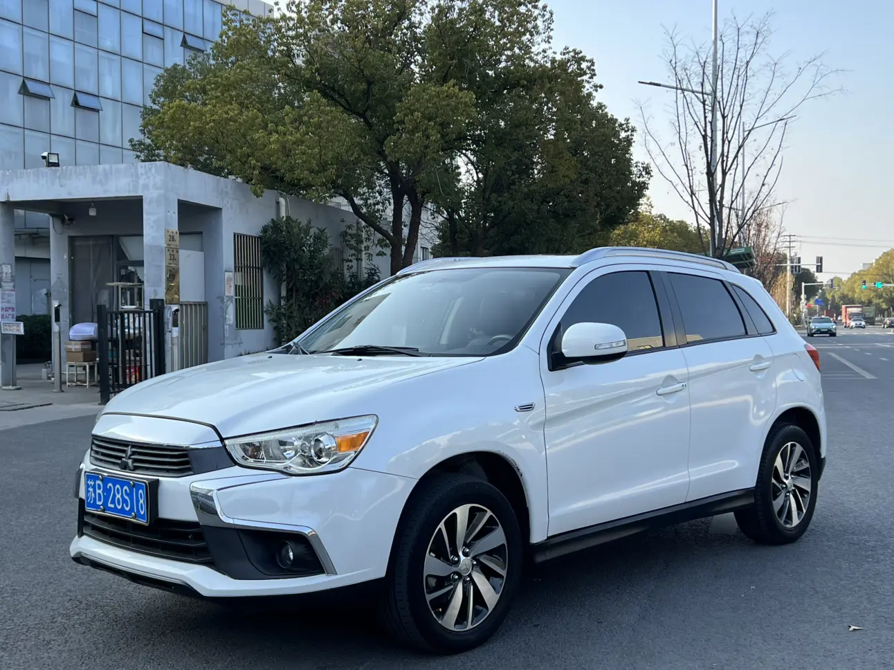 Mitsubishi Jinxuan ASX  из Китая
