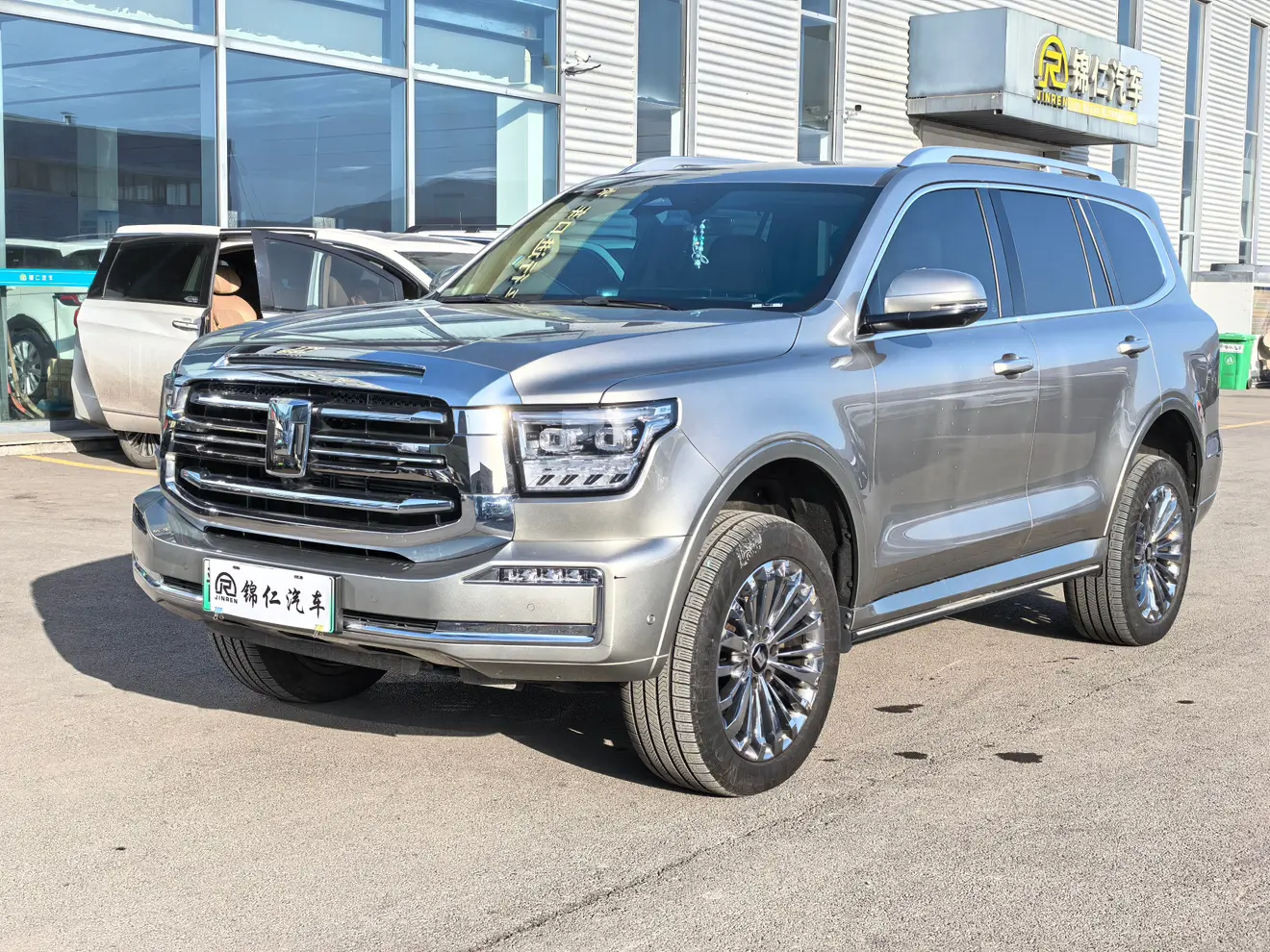 Tank 500 Hi4-T  из Китая