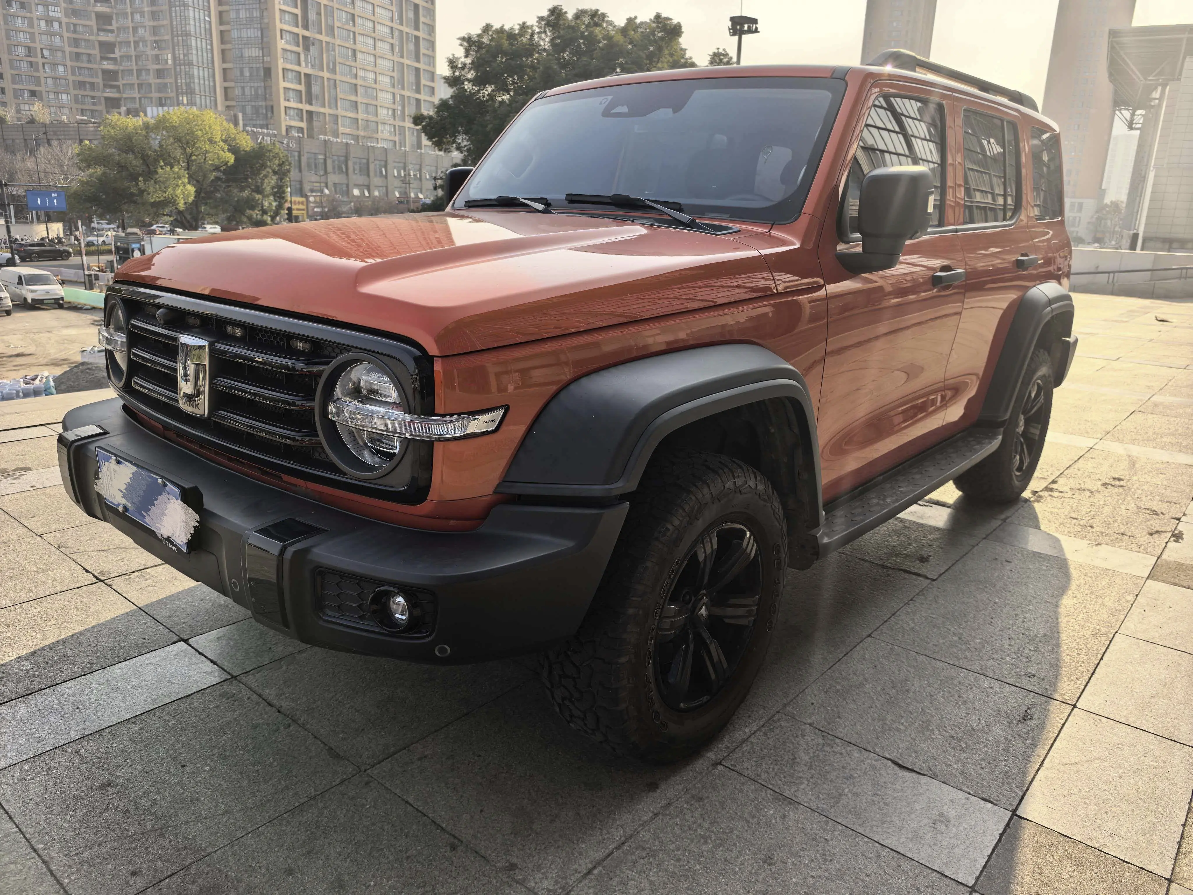 Tank 300  из Китая