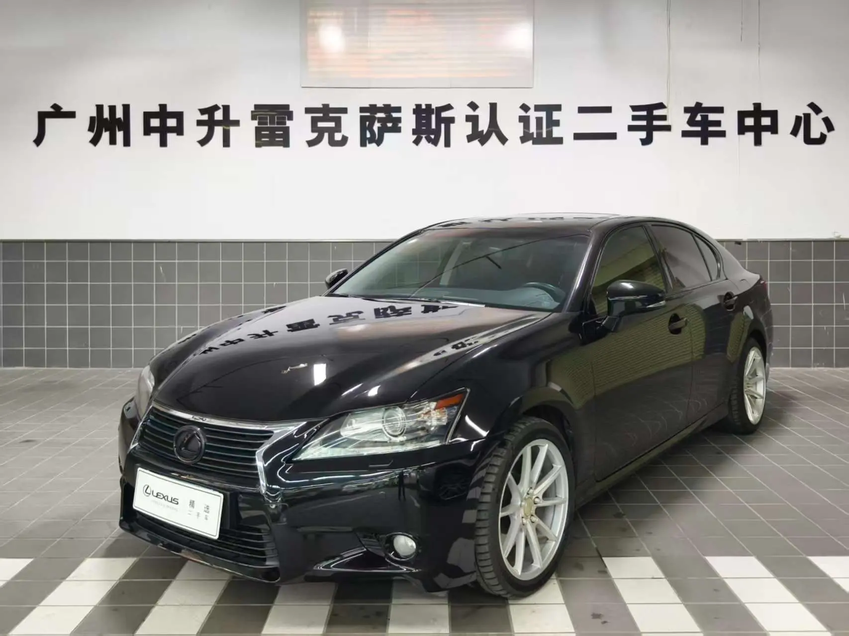 Lexus GS  из Китая